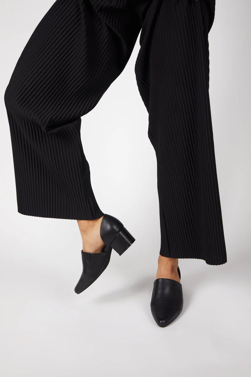 "INTENTIONALLY __________." Perf-Hi Heel - Black - Image 2