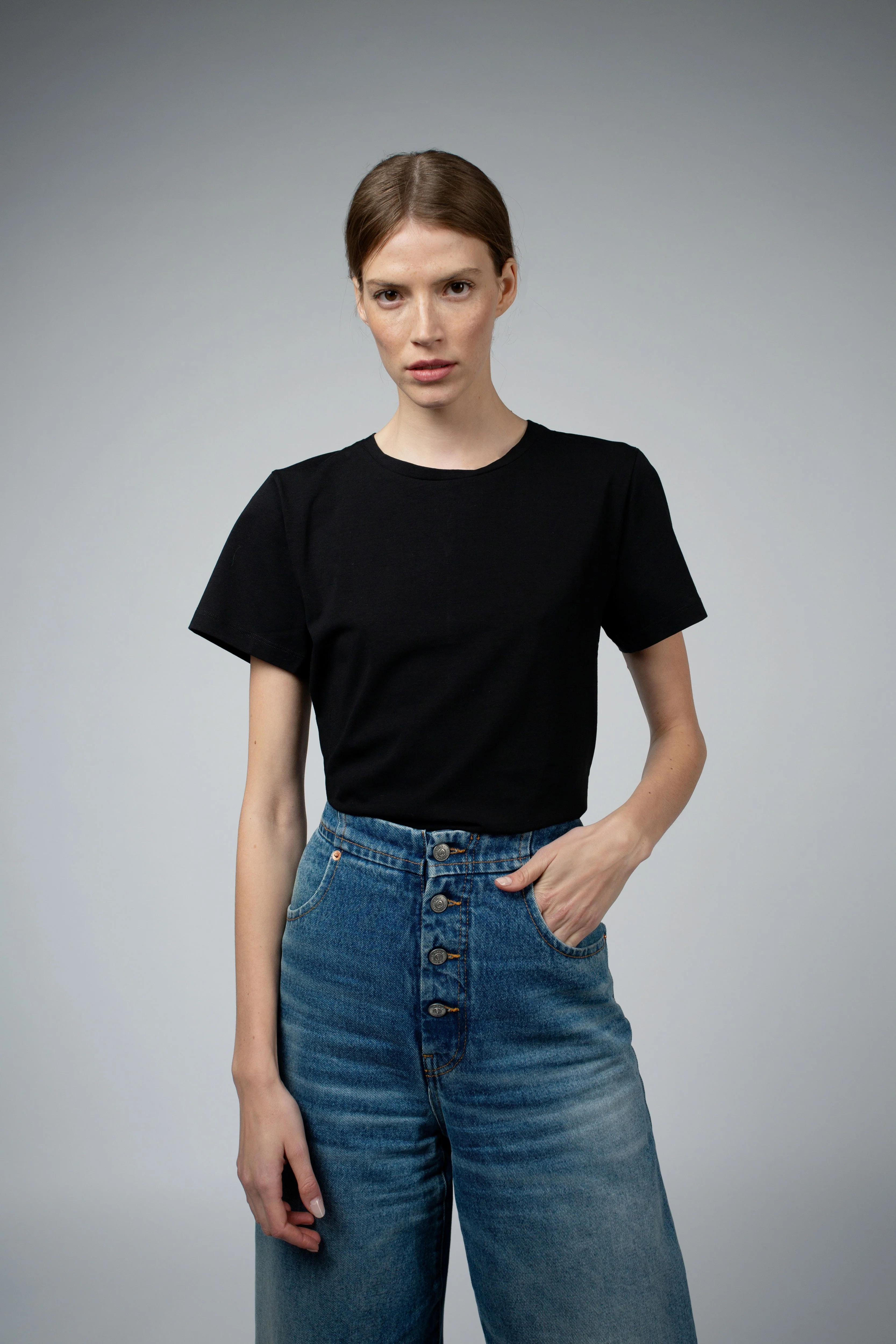 JEN ORGANIC COTTON CREW NECK BODYSUIT - BLACK - Image 2
