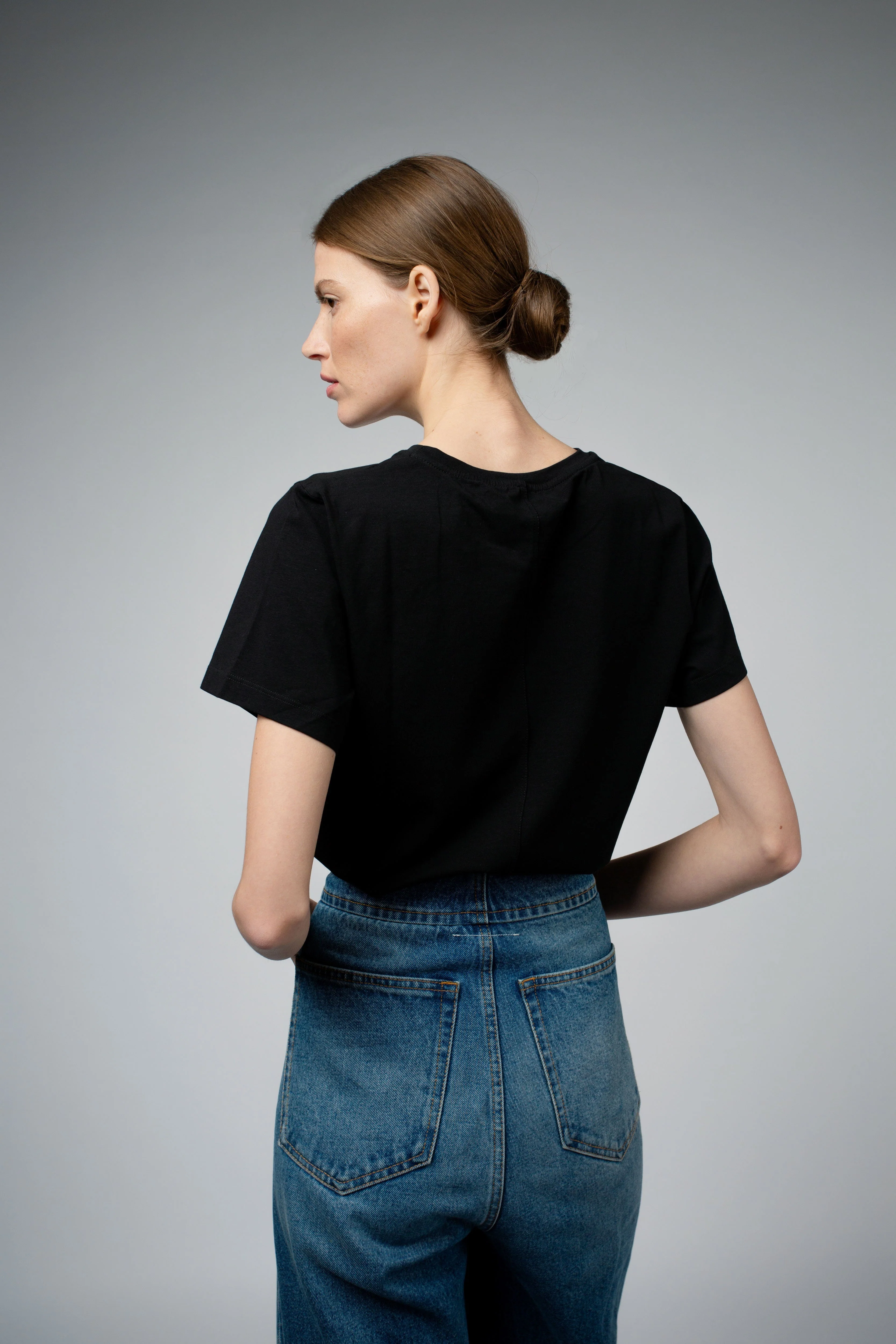 JEN ORGANIC COTTON CREW NECK BODYSUIT - BLACK - Image 4