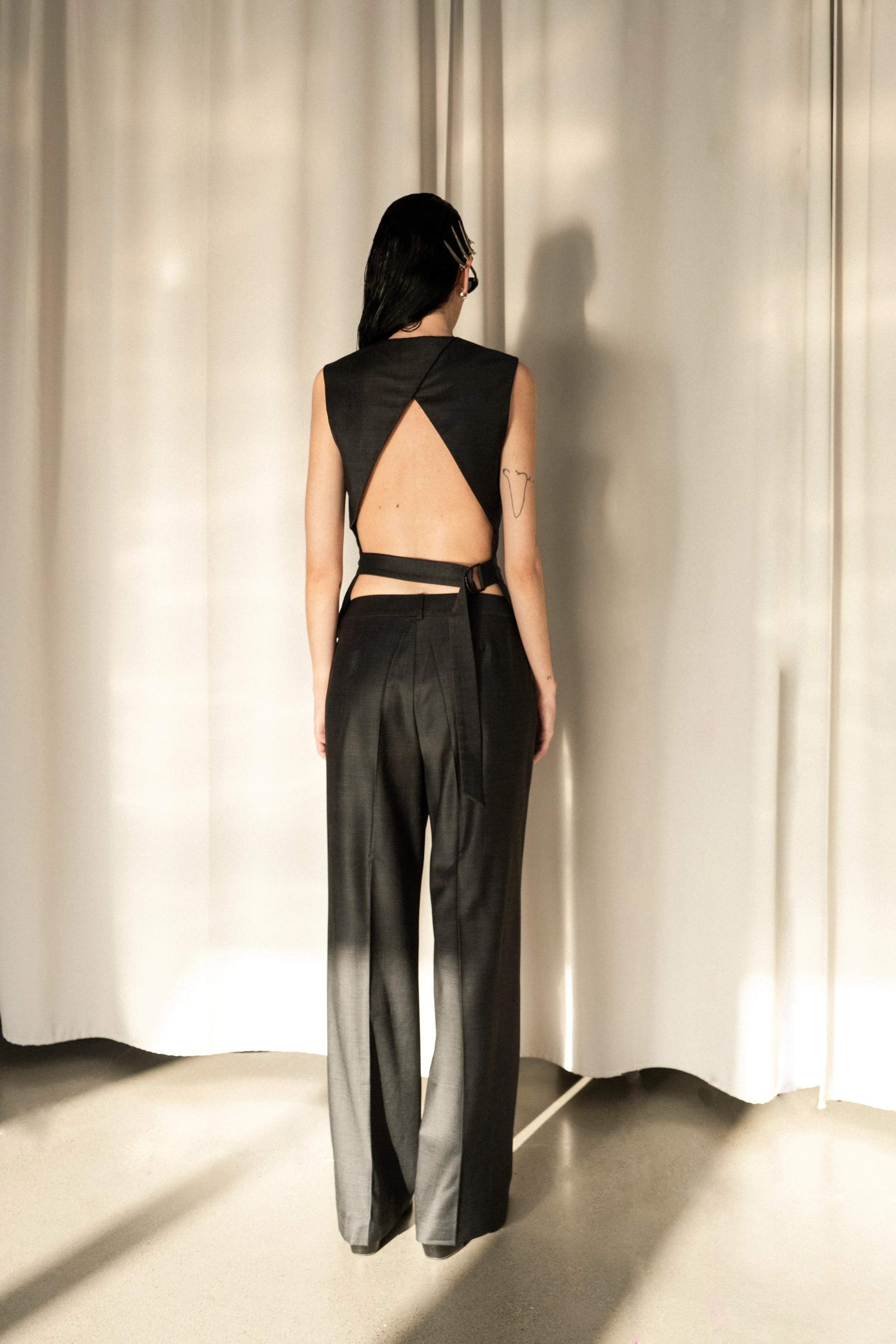 K M by L A N G E Kharkiv Wool Open Back Vest - Grey - Image 12