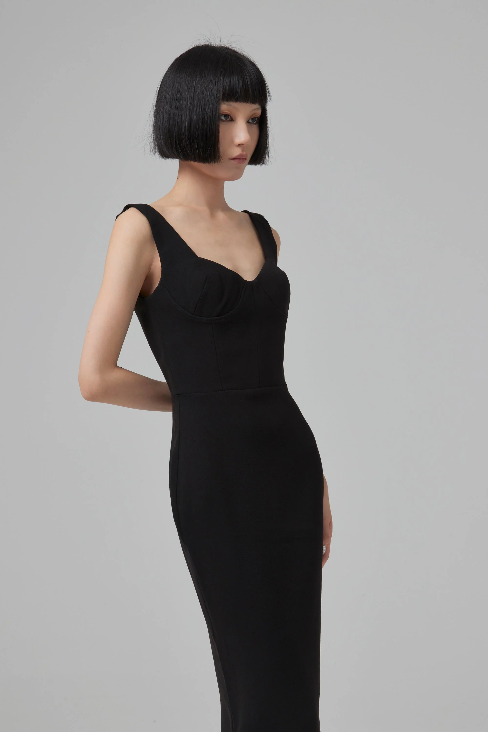 ALEX PERRY PAGETT STRETCH CREPE SWEETH - Black - Image 5