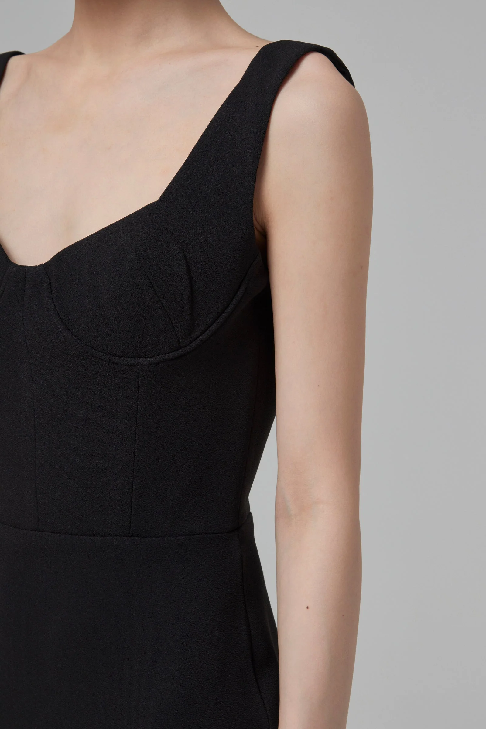 ALEX PERRY PAGETT STRETCH CREPE SWEETH - Black - Image 6