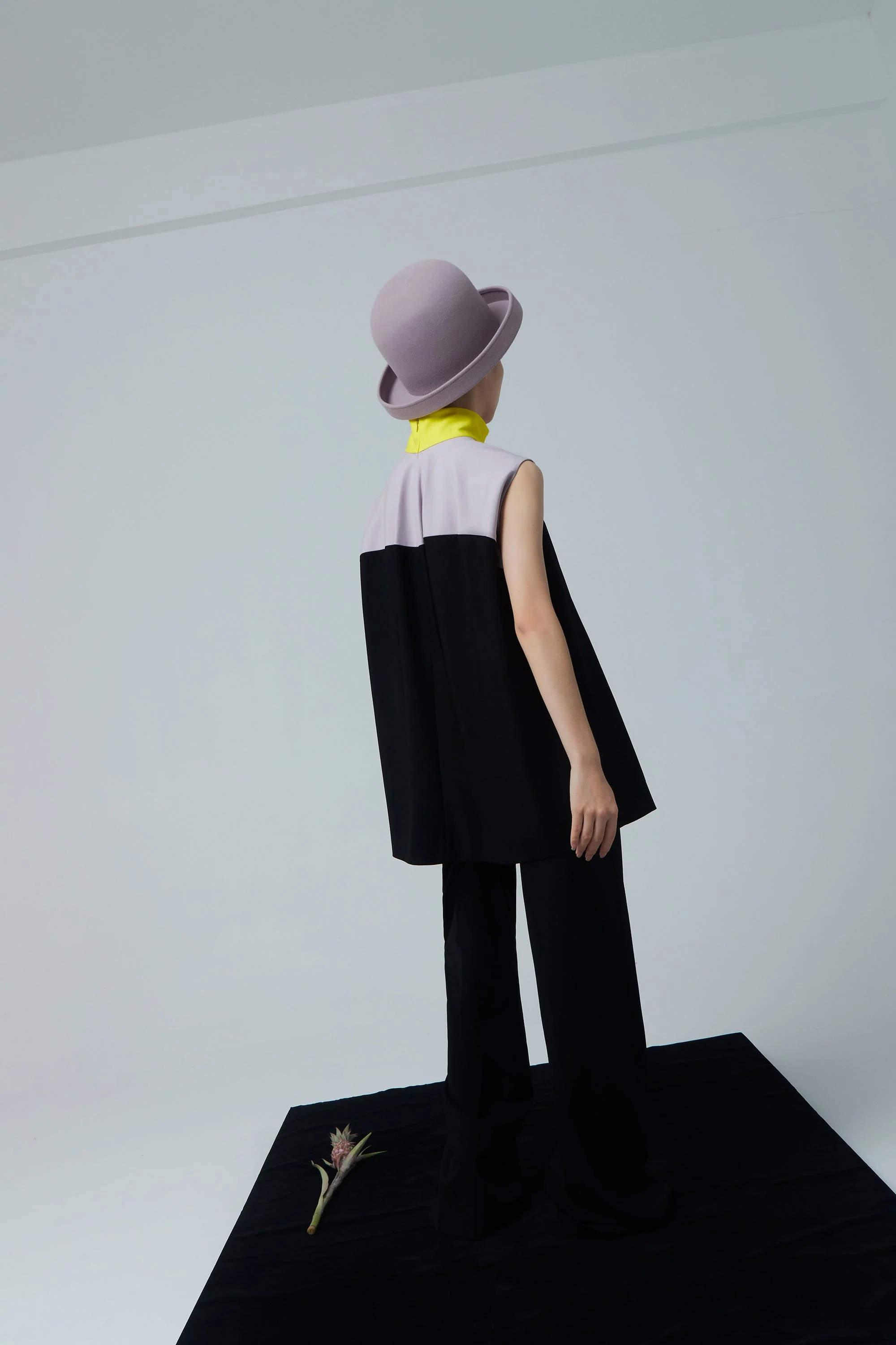 Nina Ricci Sleeveless Top - Image 4