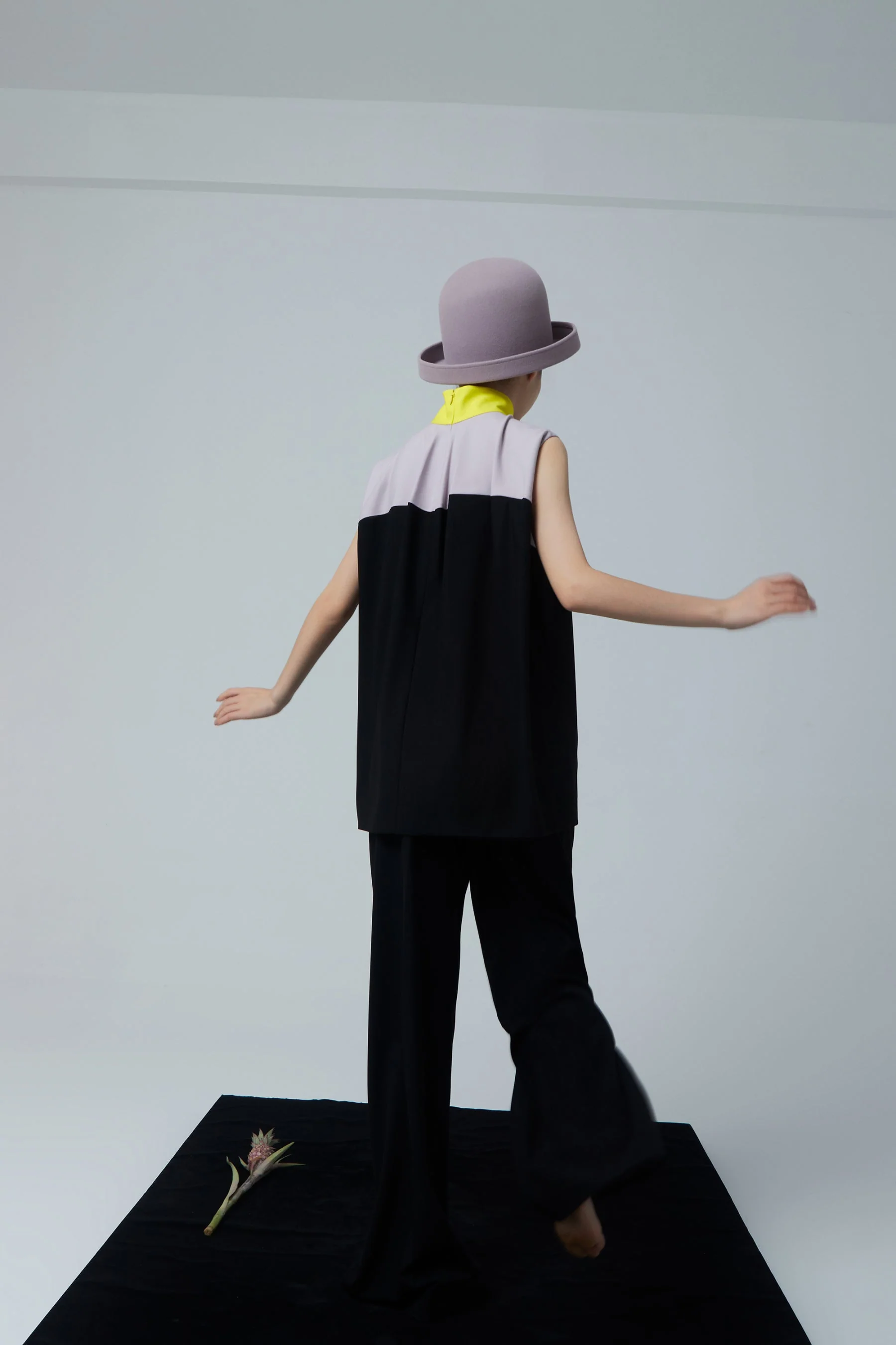 Nina Ricci Sleeveless Top - Image 5
