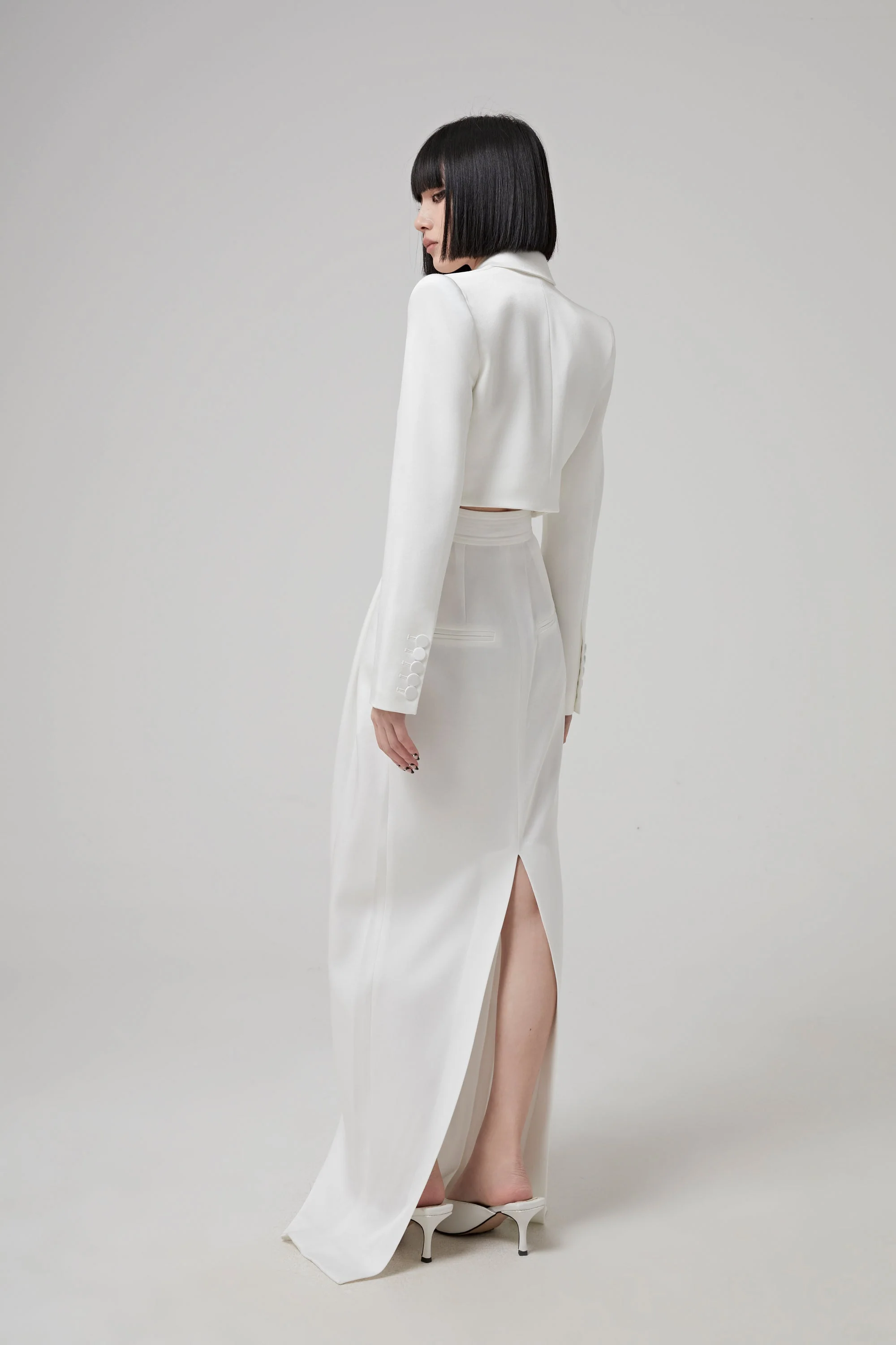 ALEX PERRY Pure White Slit Long Skirt - Image 5