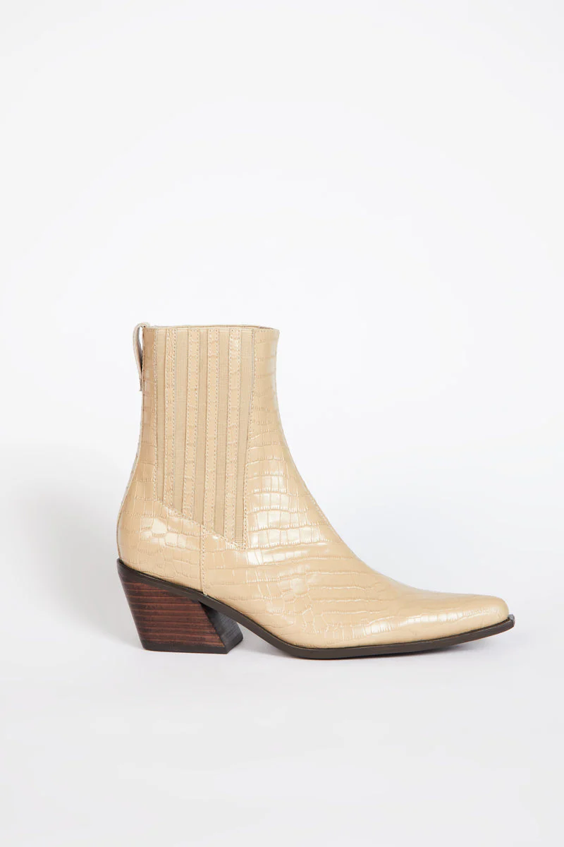 "INTENTIONALLY __________." Hillary Croc Heeled Boot - Apple/Ojai - Image 12