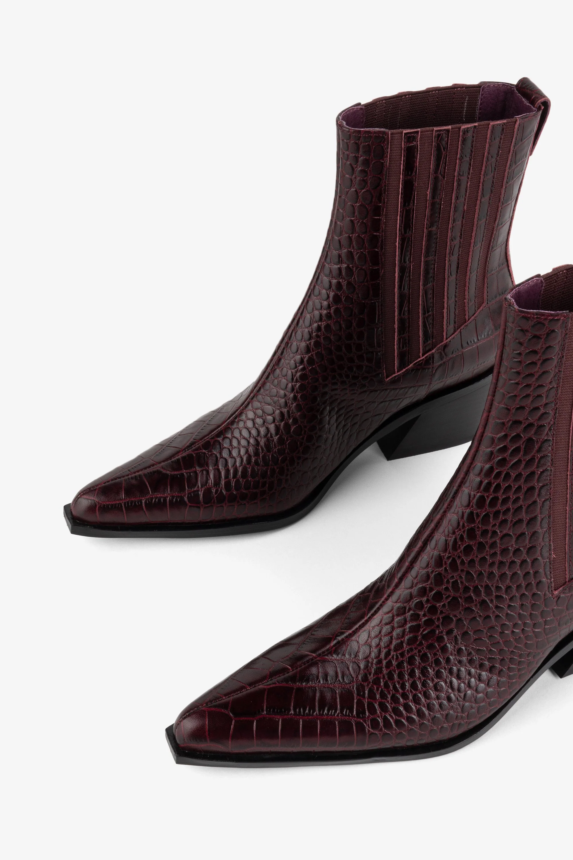 "INTENTIONALLY __________." Hillary Croc Heeled Boot - Apple/Ojai - Image 4