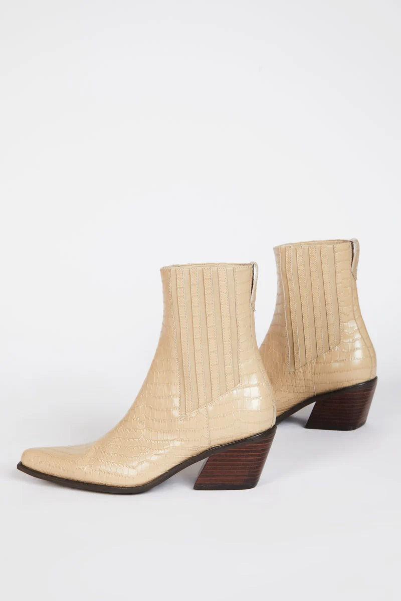 "INTENTIONALLY __________." Hillary Croc Heeled Boot - Apple/Ojai - Image 7