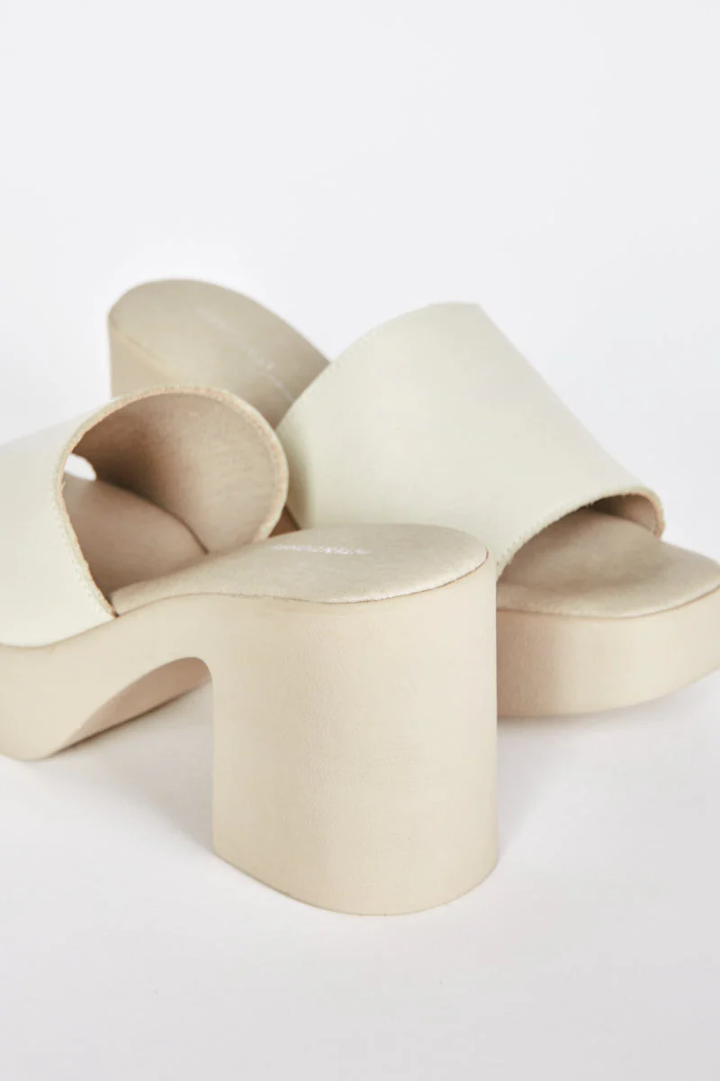 "INTENTIONALLY __________." MARY PLATFORM HEEL CREAM SOLE - CLOUDS - Image 5