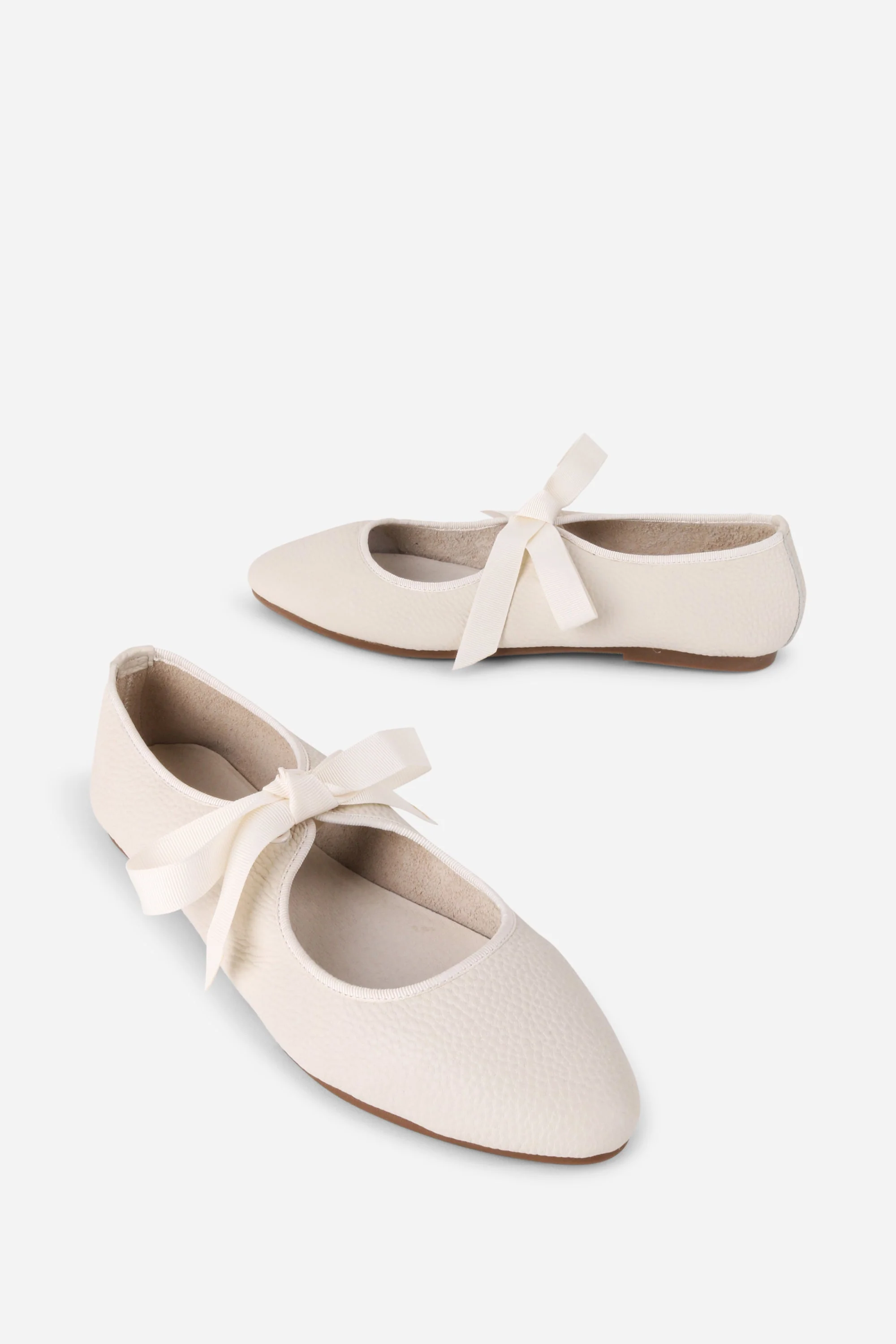 "INTENTIONALLY __________." Valley Sole Ballet Flat - Black - Image 20