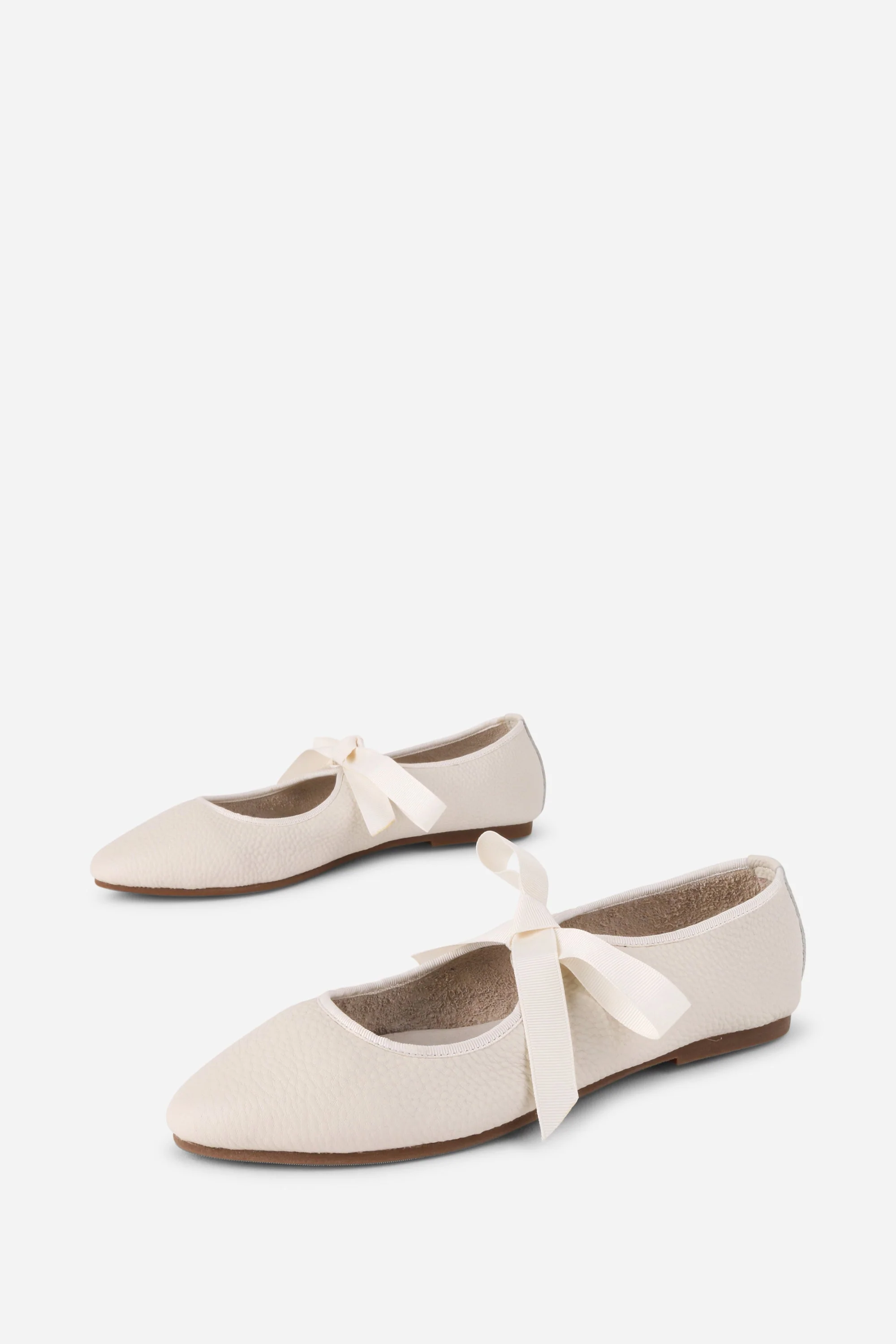 "INTENTIONALLY __________." Valley Sole Ballet Flat - Black - Image 21
