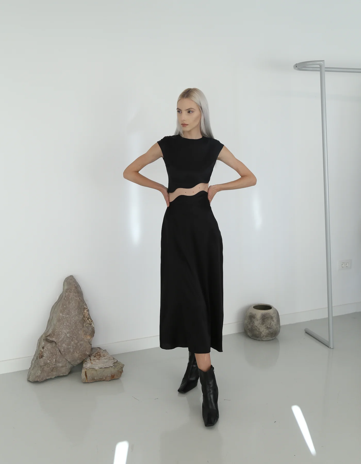 Maet Rhea Silk Skirt - Black - Image 3