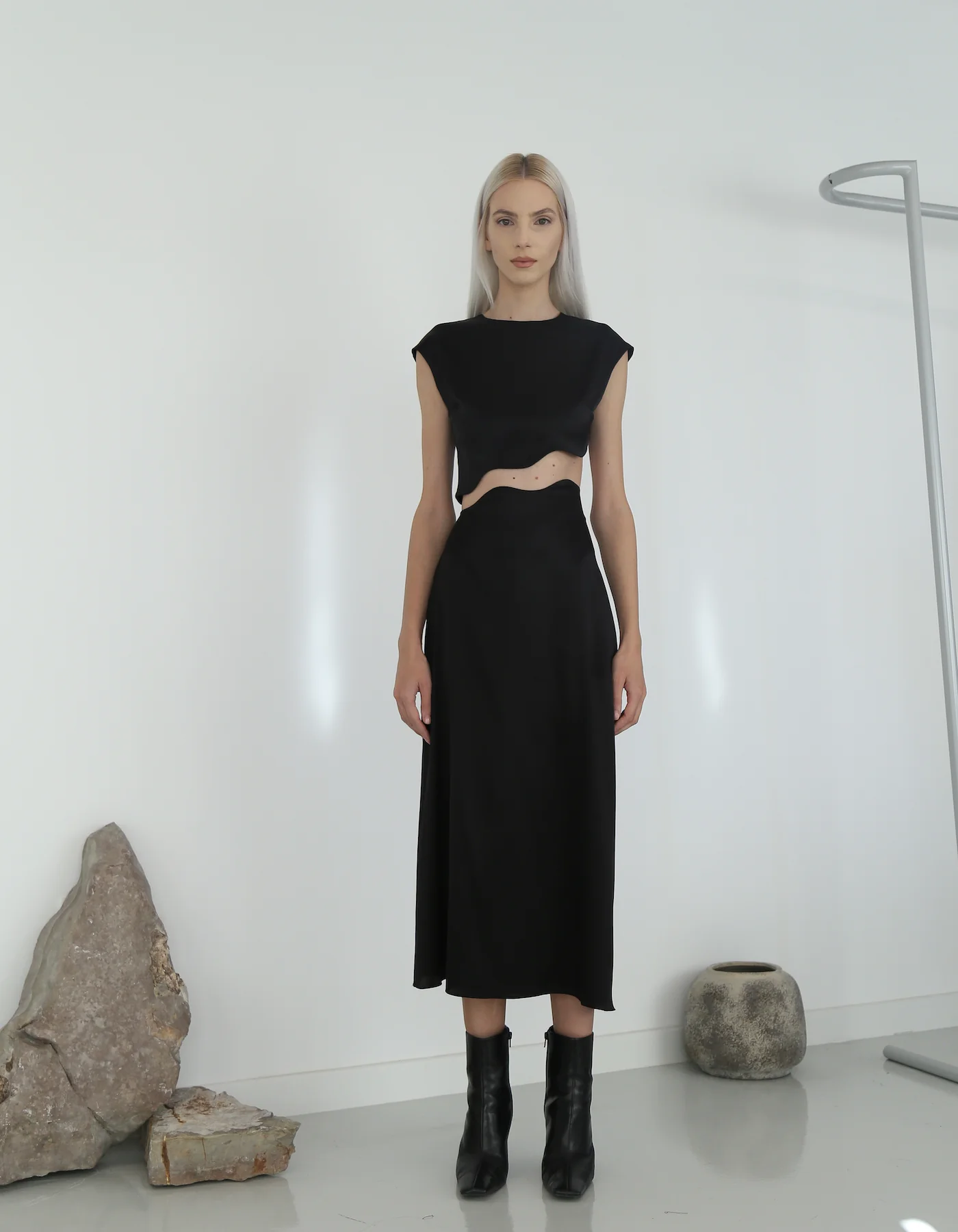 MAET RHEA Silk Top - Black - Image 4