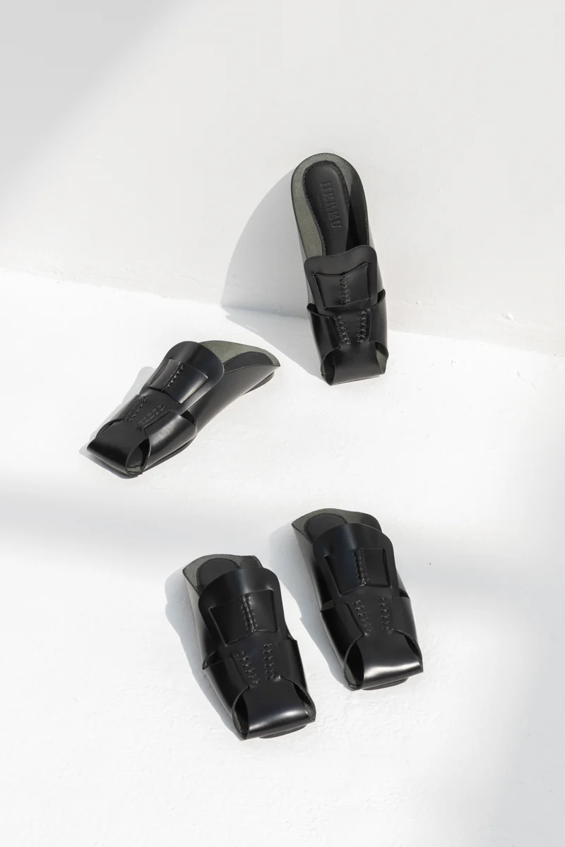 HEREU MUNTANA FLAT MULE - BLACK - Image 4