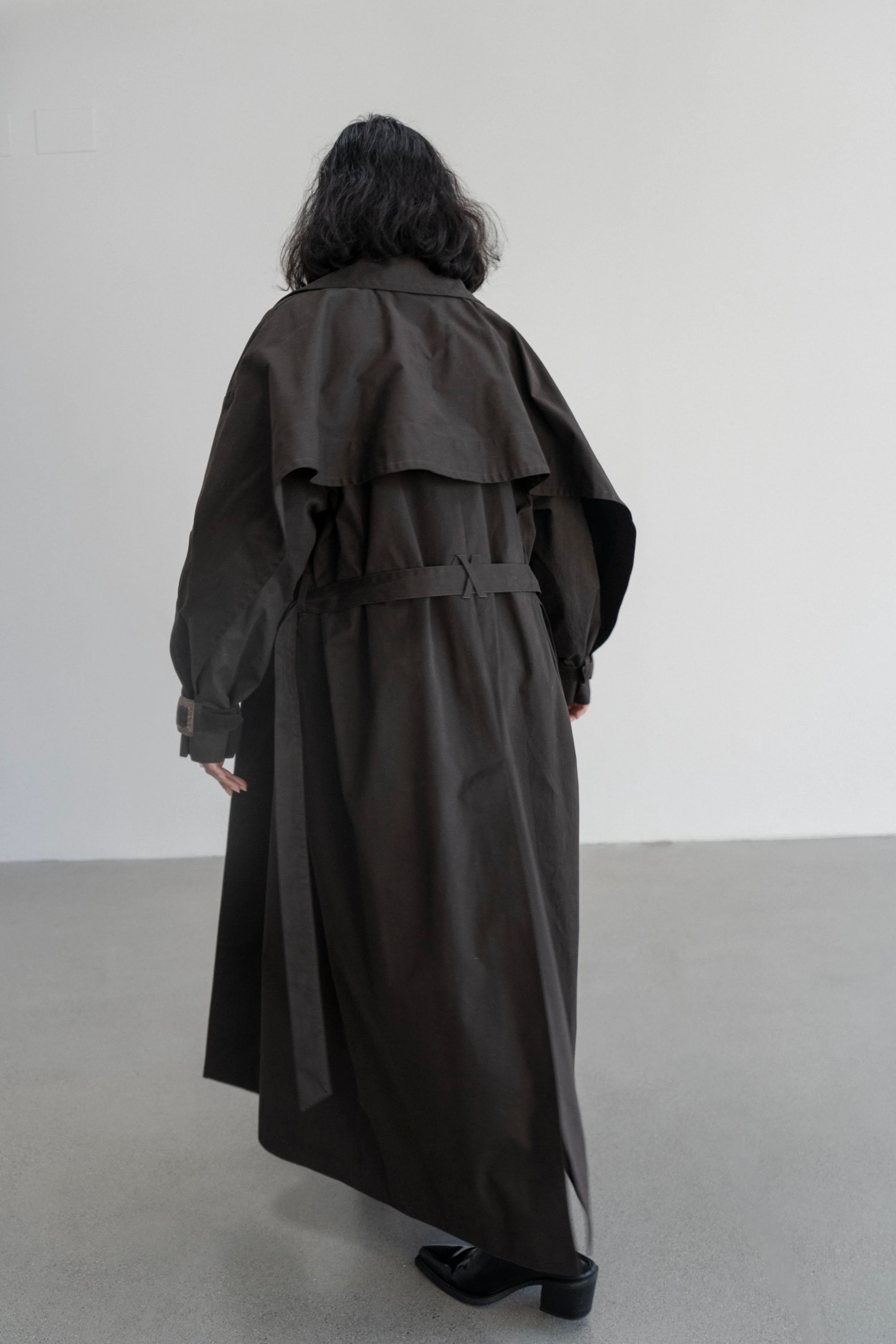 K M by L A N G E Vishenka Cotton Trench Coat - Chocolate - Image 10