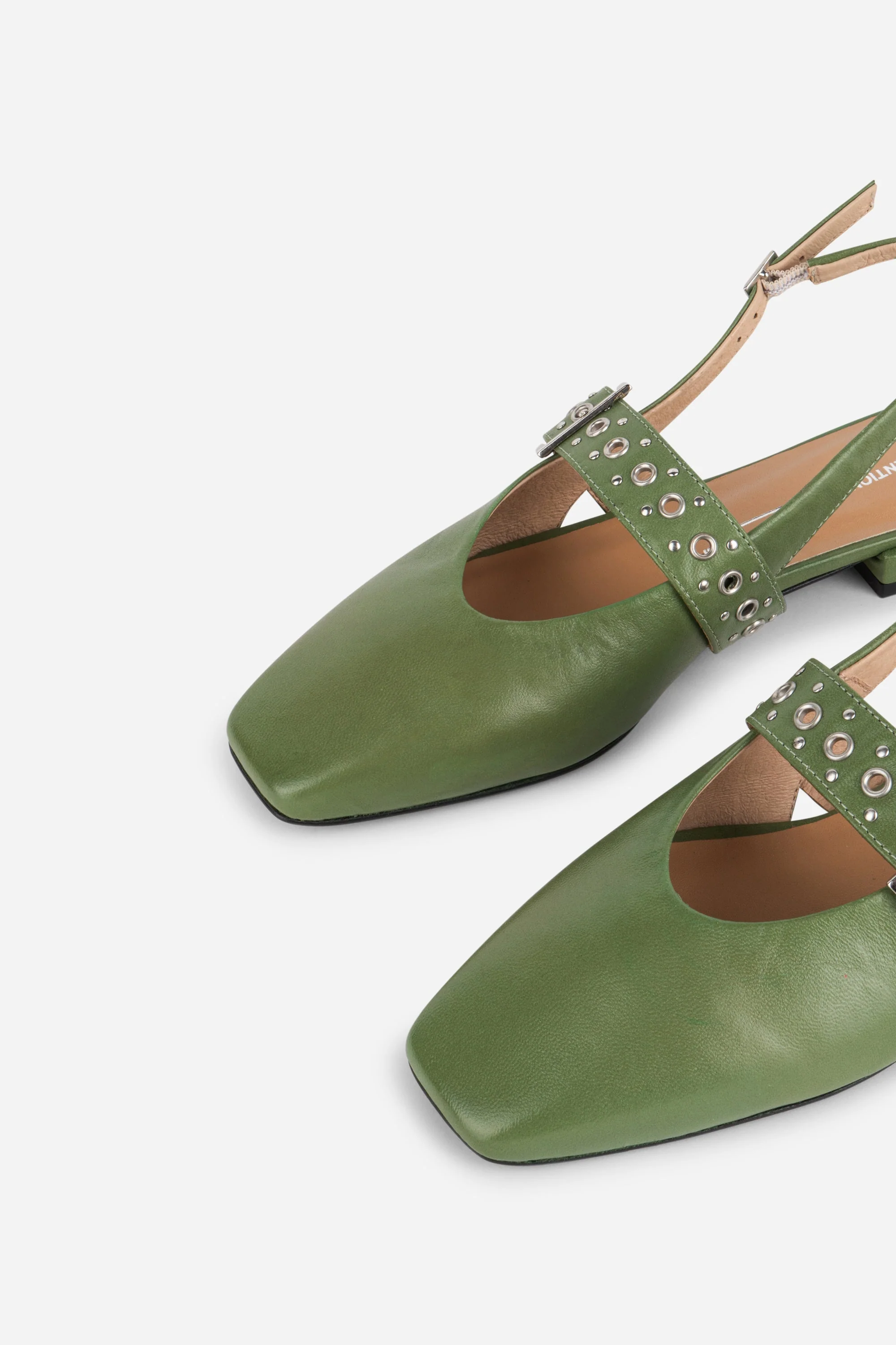 "INTENTIONALLY __________." PEARL SLINGBACK NATURAL SOLE BALLET FLAT - Red/Cream - Image 10