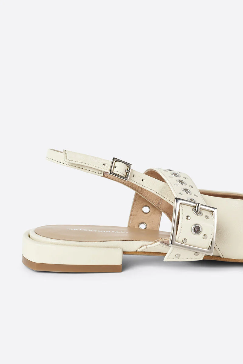 "INTENTIONALLY __________." PEARL SLINGBACK NATURAL SOLE BALLET FLAT - Red/Cream - Image 5