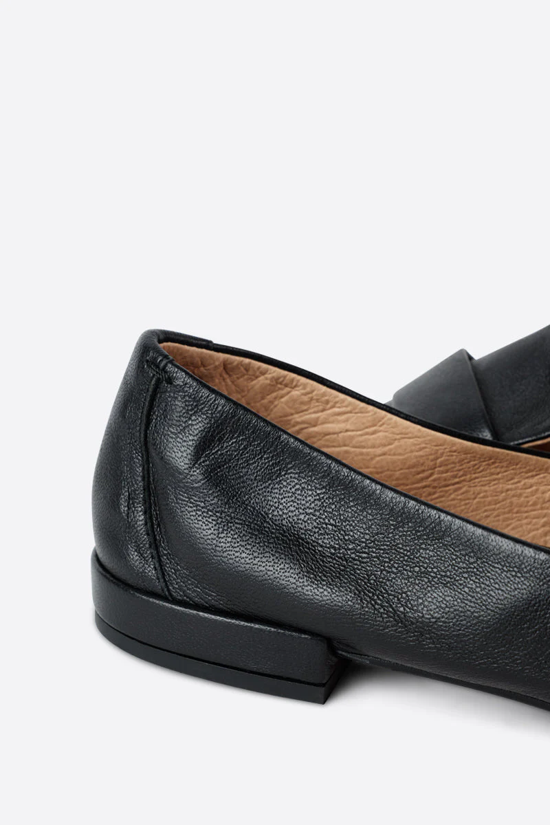 "INTENTIONALLY __________." PINKY LOAFER - Multi - Image 22