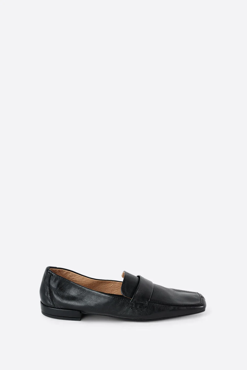 "INTENTIONALLY __________." PINKY LOAFER - Multi - Image 23