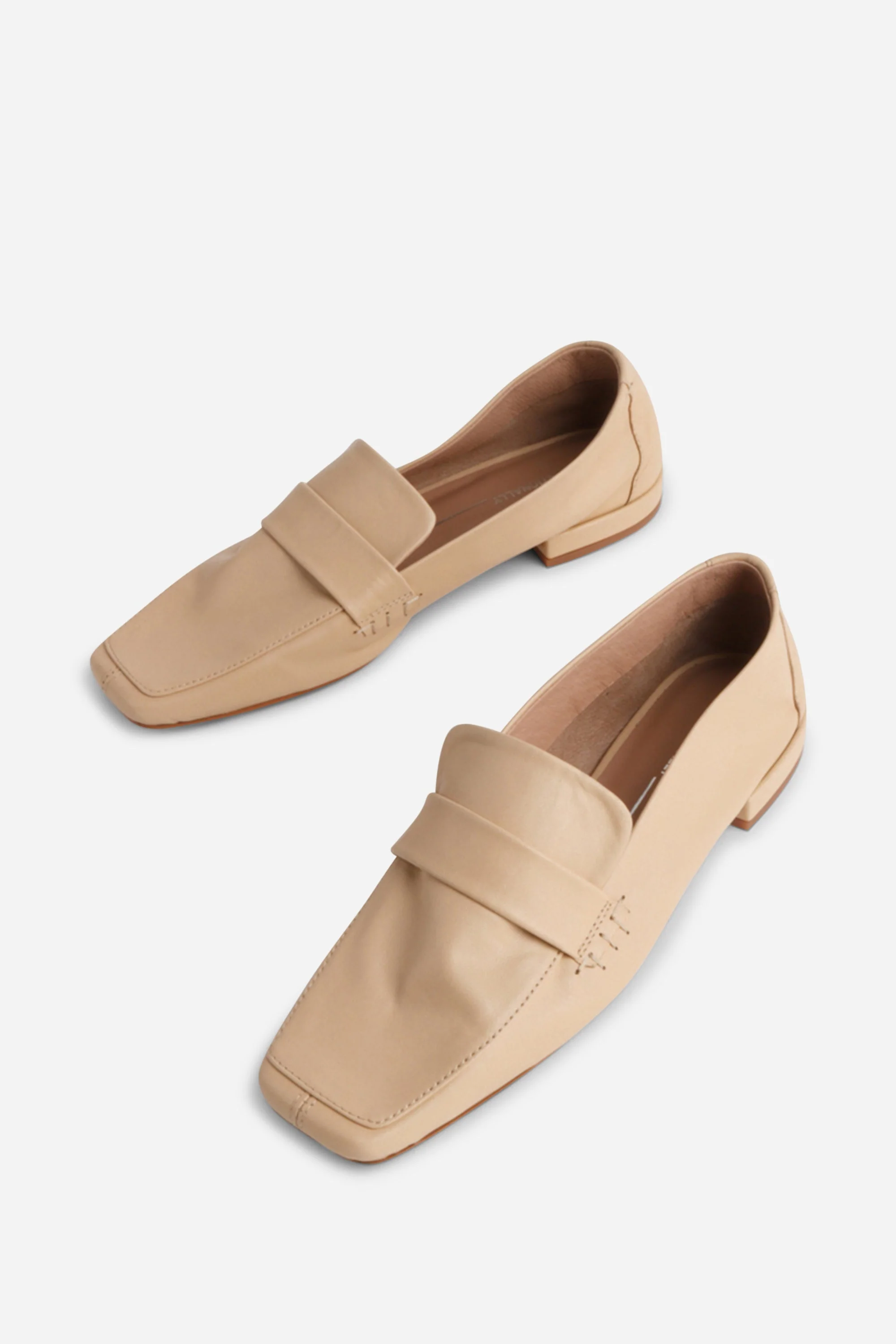 "INTENTIONALLY __________." PINKY LOAFER - Multi - Image 24