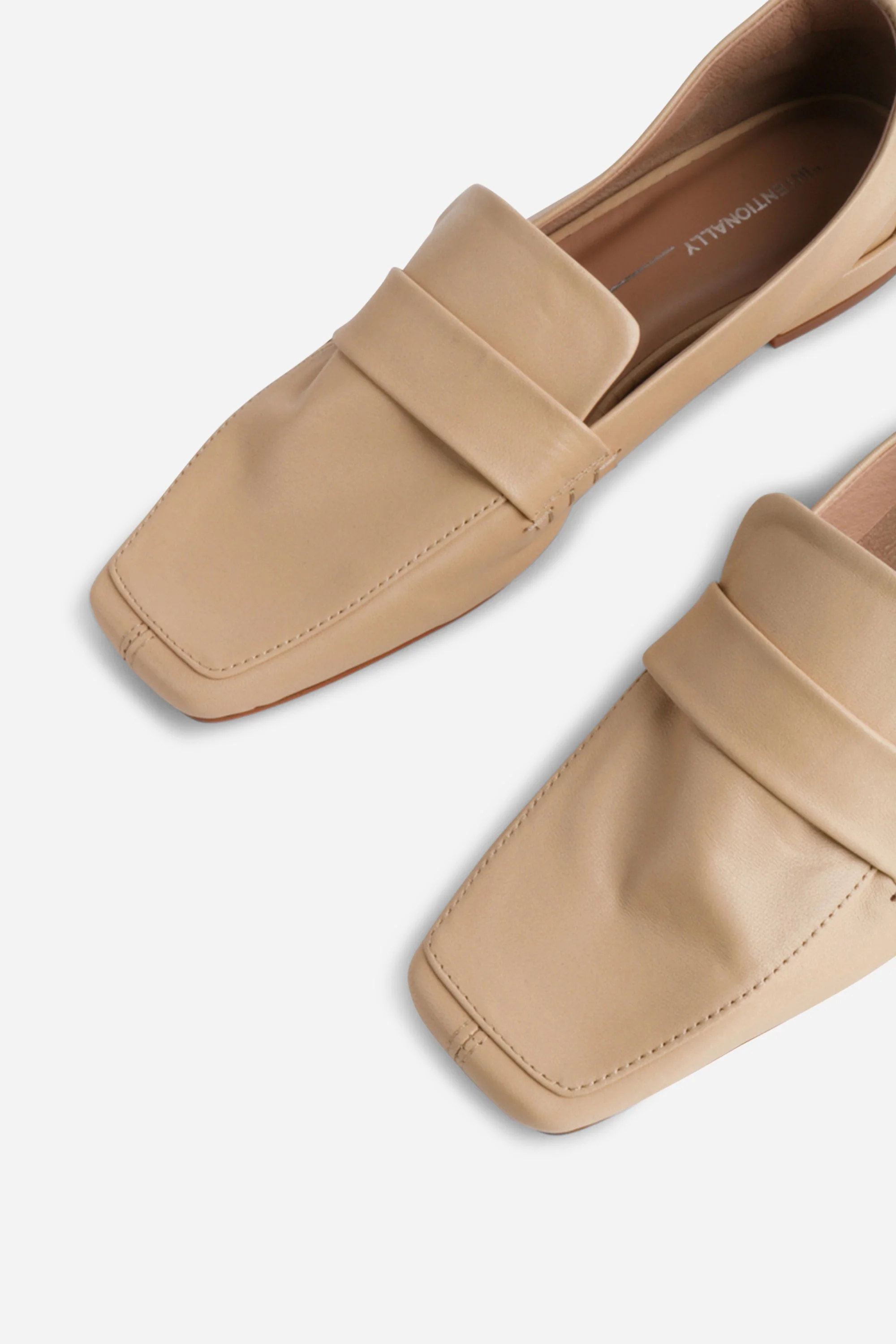 "INTENTIONALLY __________." PINKY LOAFER - Multi - Image 25