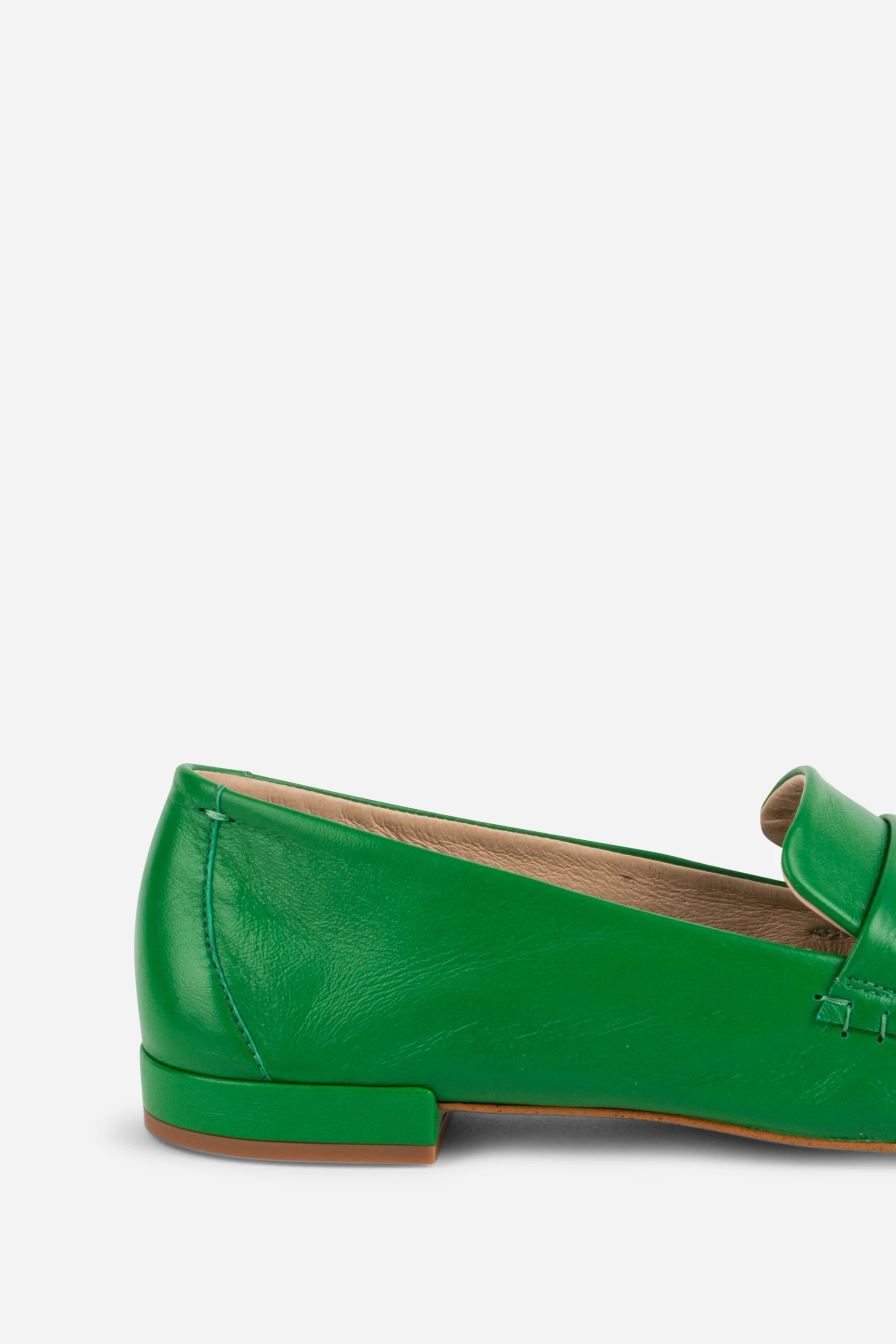 "INTENTIONALLY __________." PINKY LOAFER - Multi - Image 5