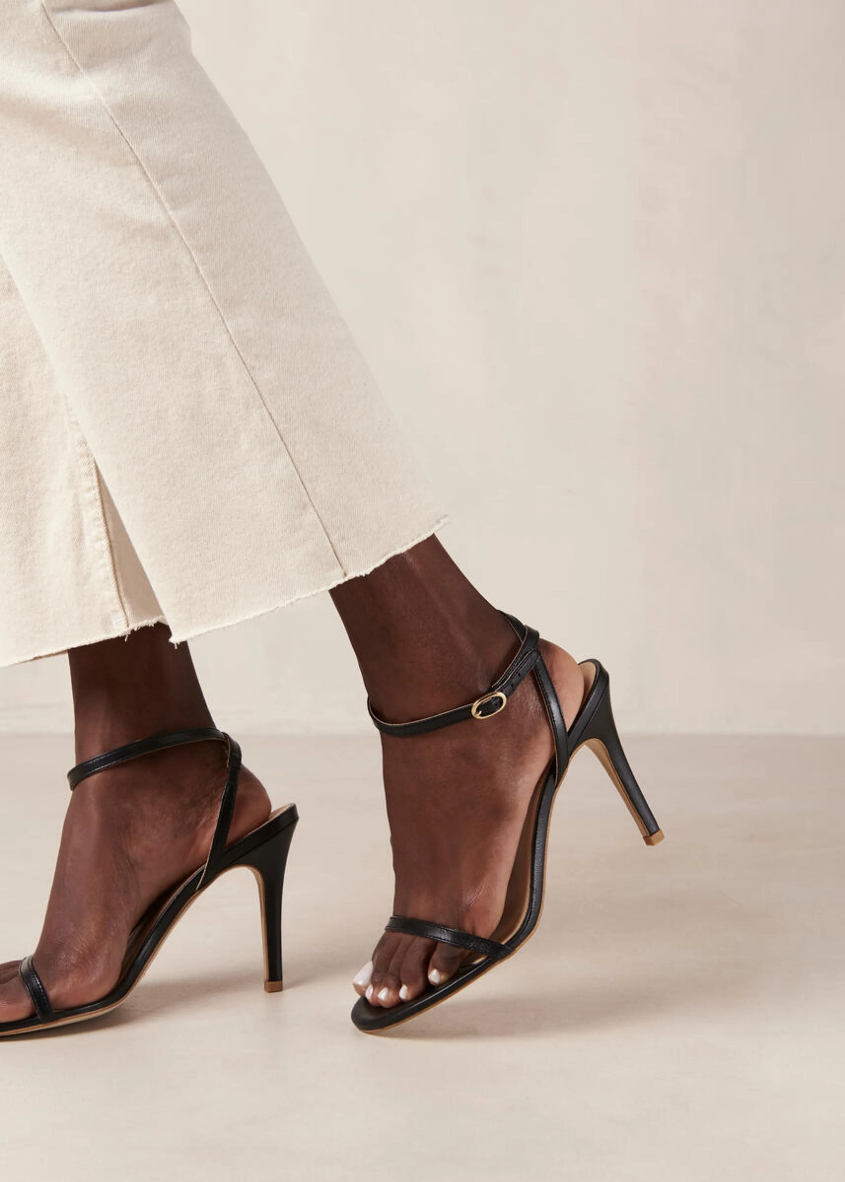 Alohas Otis Leather Sandals - Black - Image 3