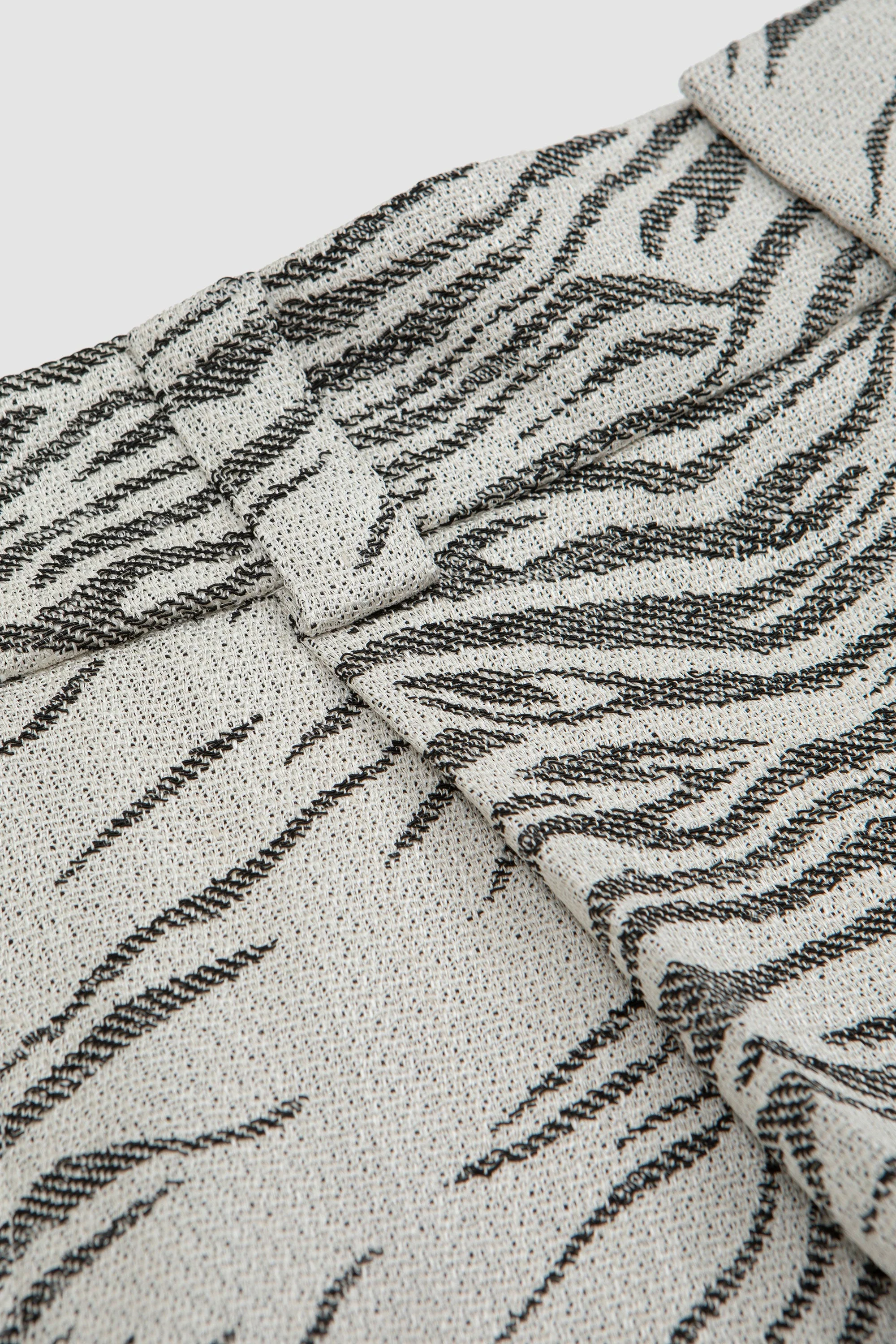 Jacquemus Le Short Navega - Jacquard Mottled Zebra Black - Image 3