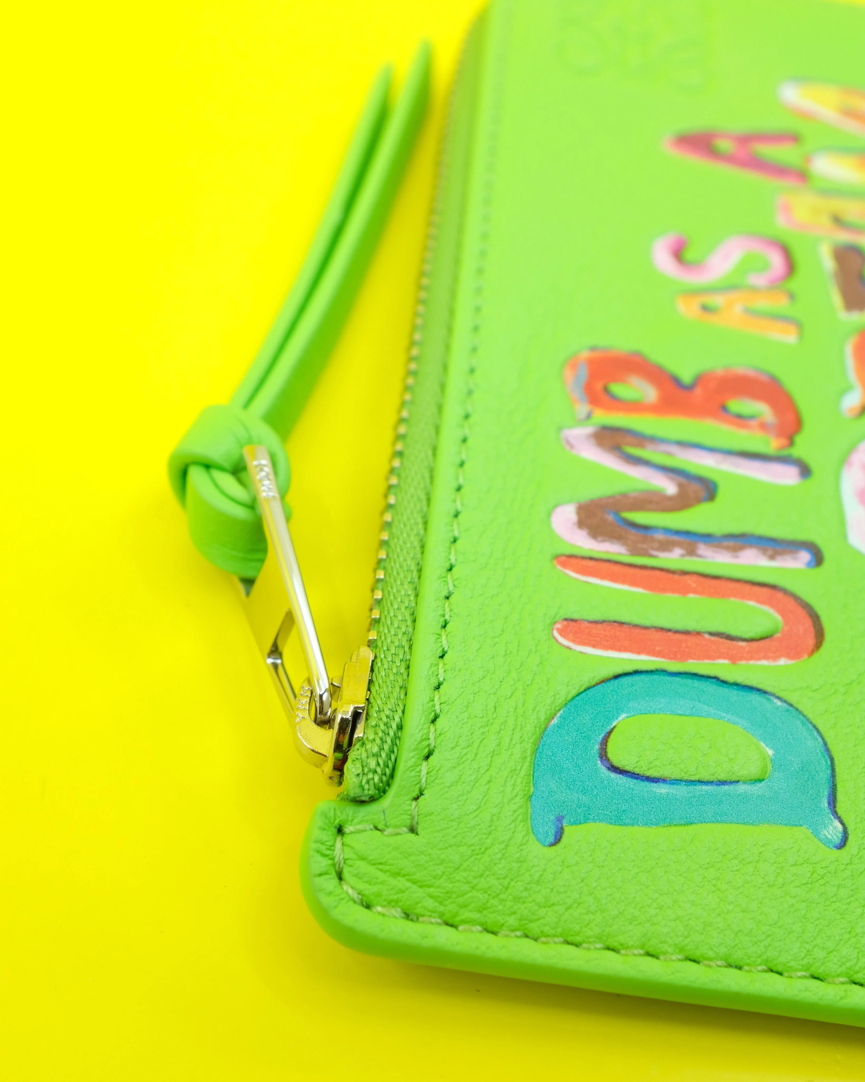 LOEWEDumb As A Dream Painted Calfskin Coin Cardholder - Vivid Green - Image 2