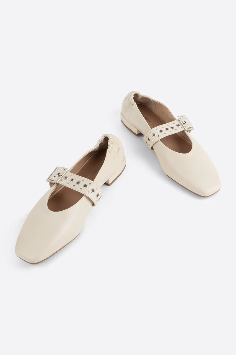 "INTENTIONALLY __________." FORUM MARY JANE - Cream/Black - Image 2
