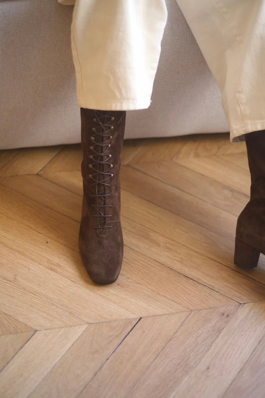 Anne Thomas Pavlova Long Laces Boots - Velours Dark Cigar - Image 10