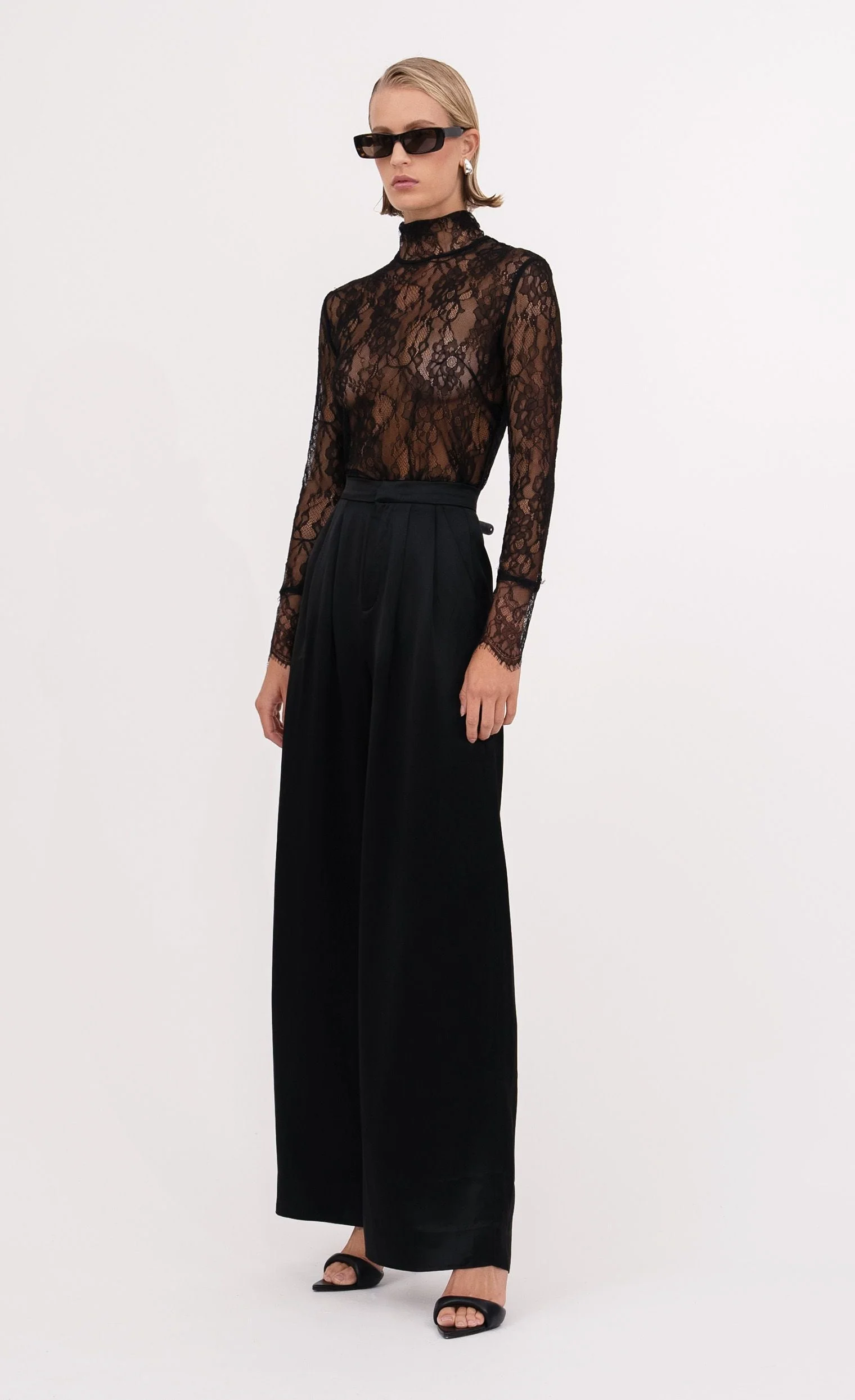 Nonchalant Label Mary Lace Top - black - Image 4