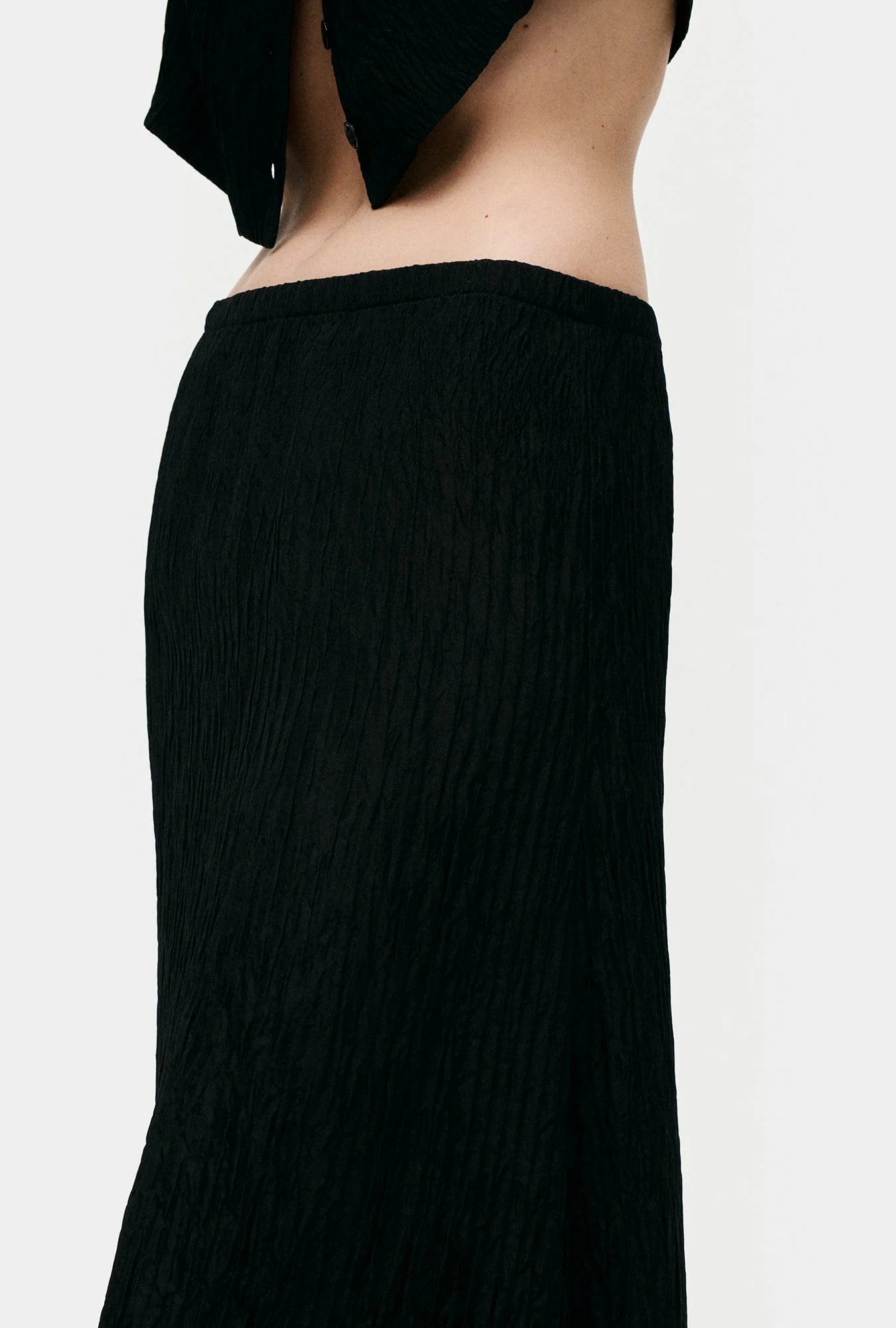 Silk Laundry Crinkle Long Bias Cut Skirt - Black - Image 5
