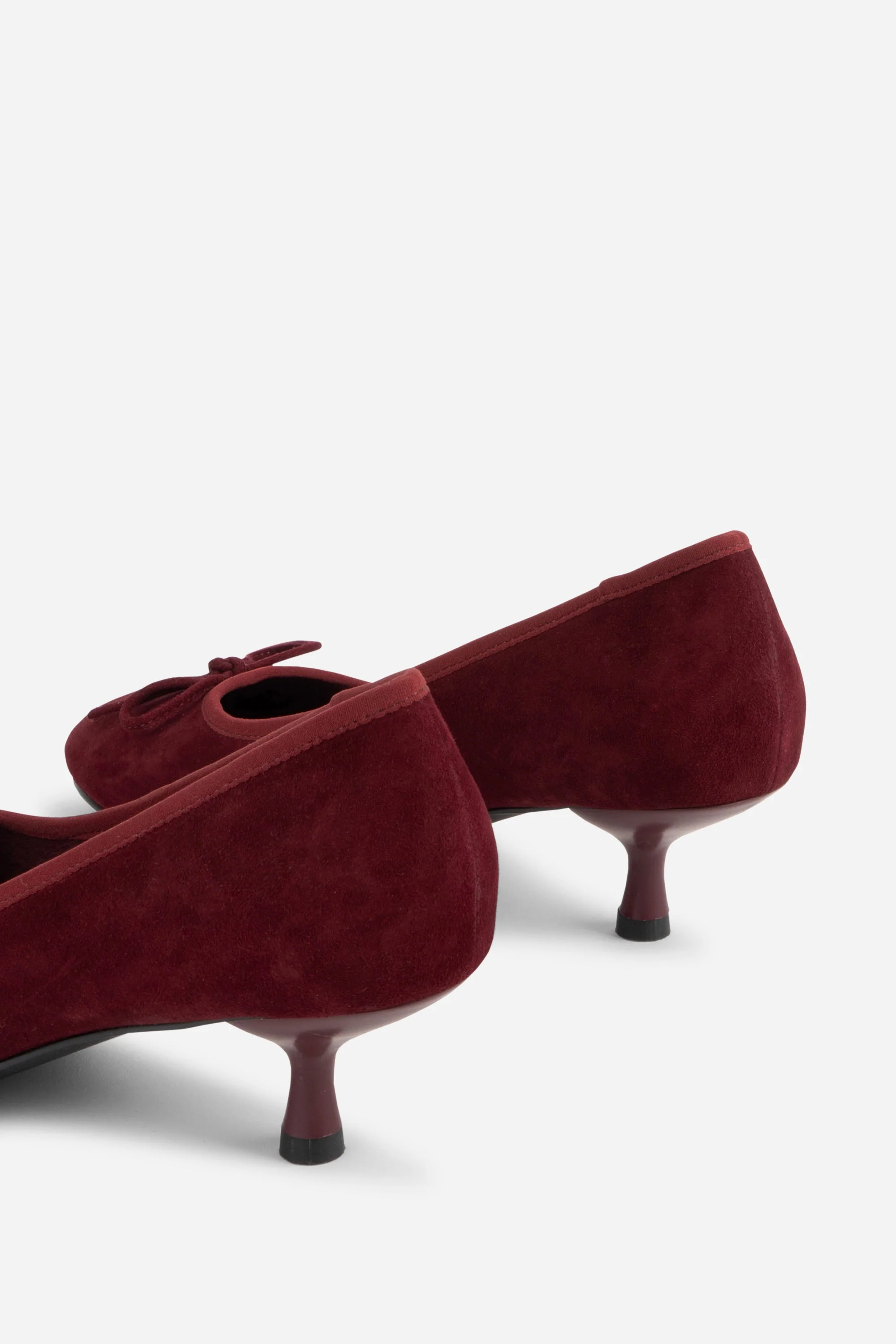 "INTENTIONALLY __________." BINA SUEDE KITTEN HEEL - MERLOT/Black - Image 10
