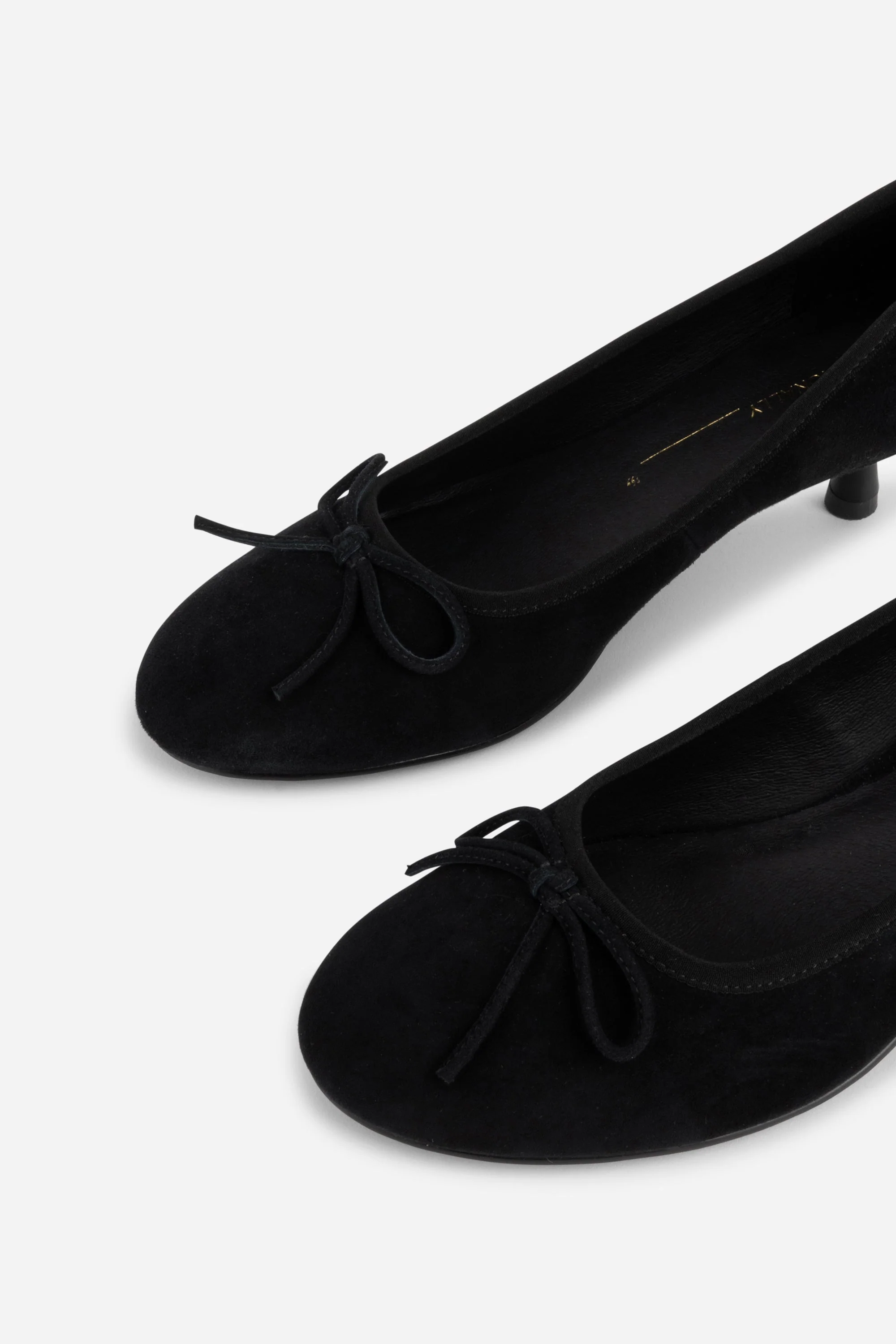 "INTENTIONALLY __________." BINA SUEDE KITTEN HEEL - MERLOT/Black - Image 4