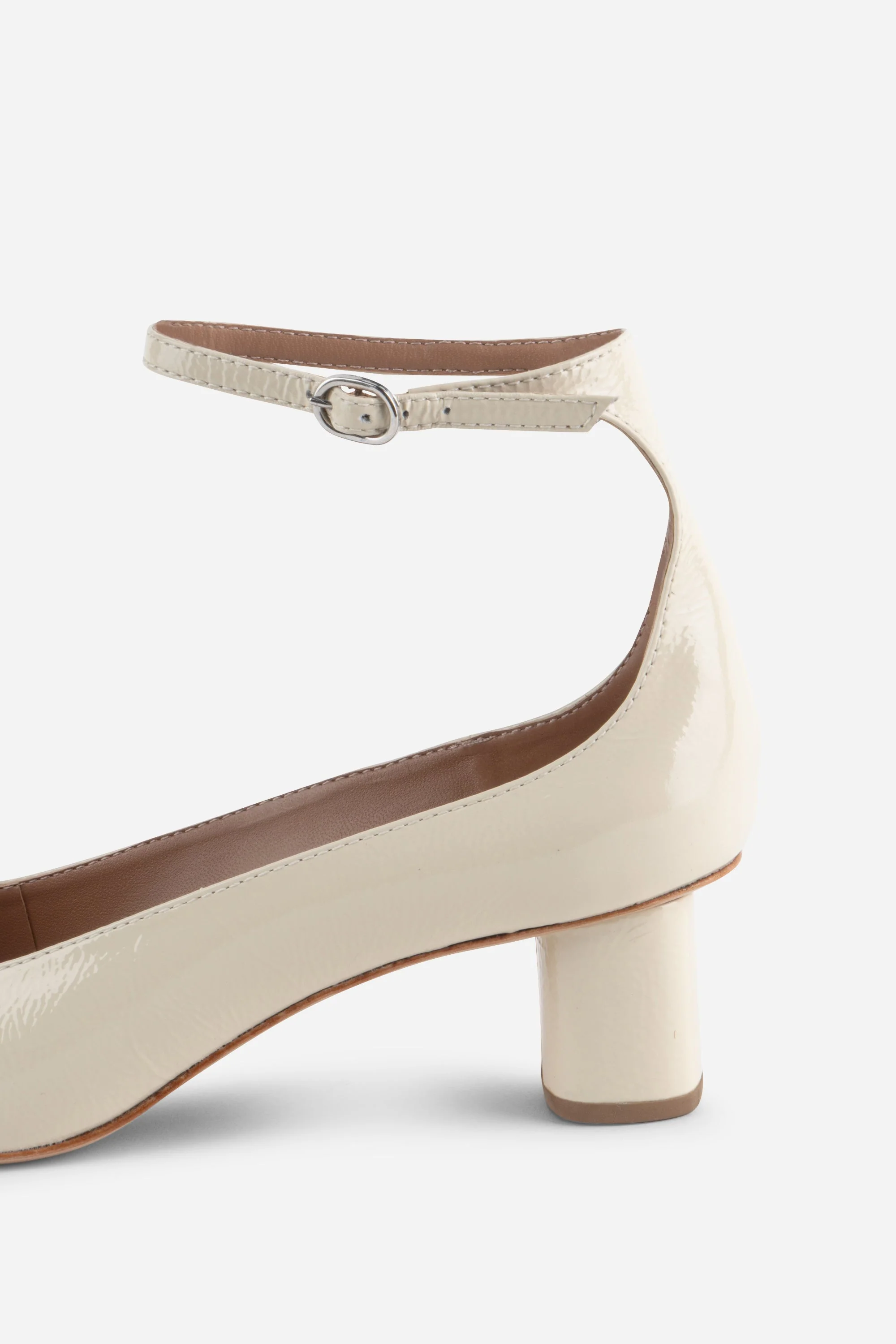 "INTENTIONALLY __________." WYLDE ANKLE STRAP HEEL - Black/White - Image 10