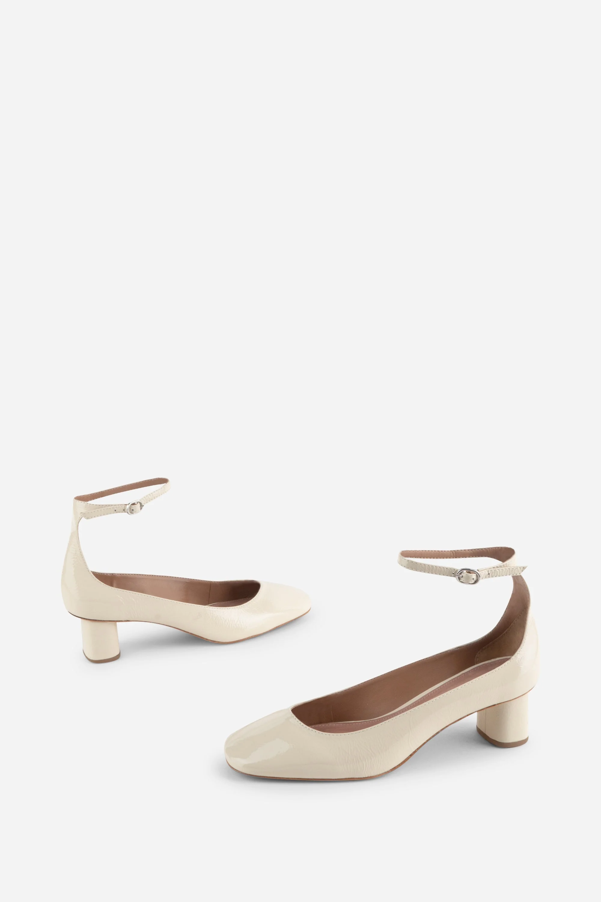 "INTENTIONALLY __________." WYLDE ANKLE STRAP HEEL - Black/White - Image 7