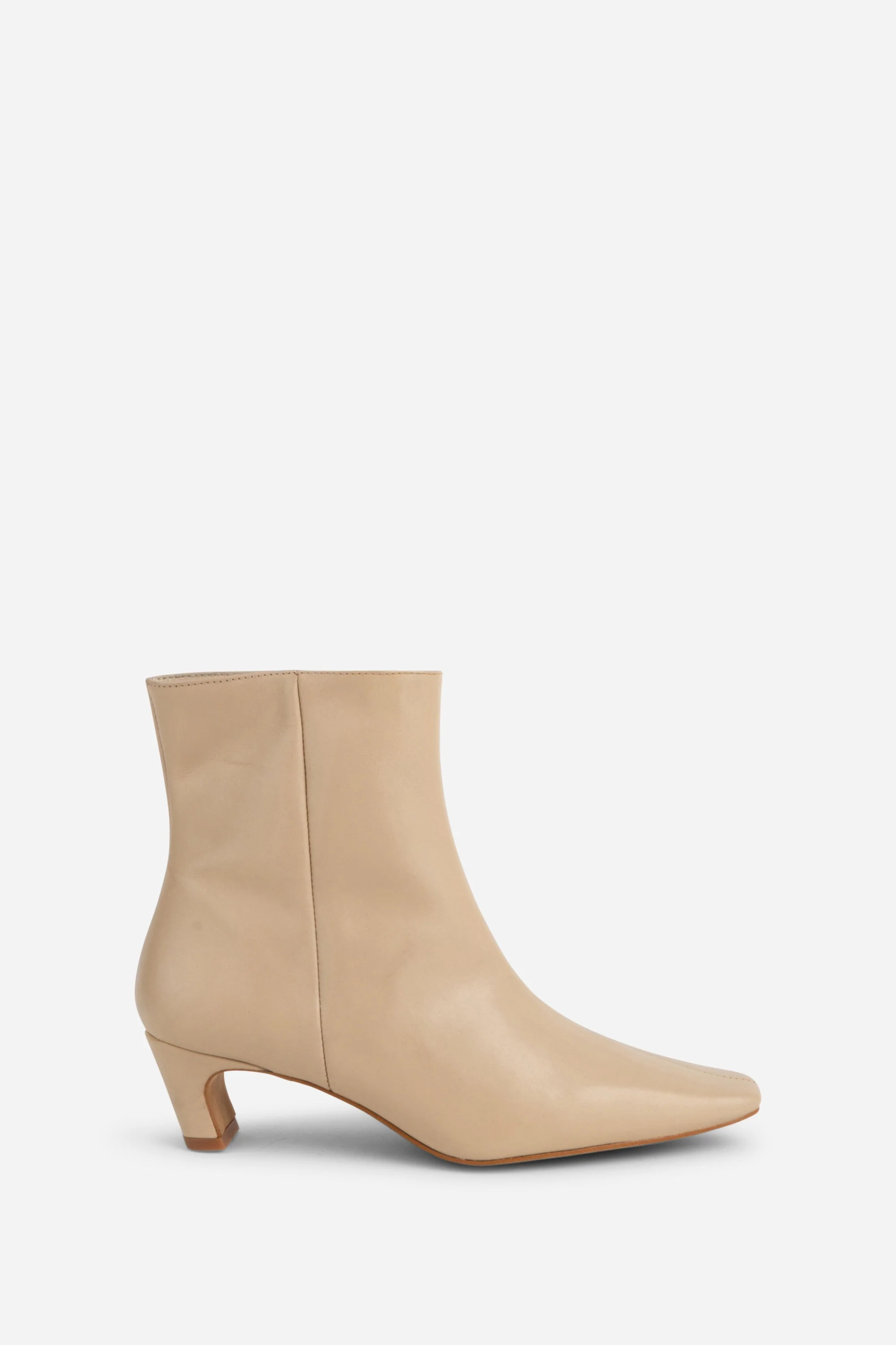 "INTENTIONALLY __________." LEXI KITTEN HEEL ANKLE BOOT - OATMILK/BLACK - Image 6