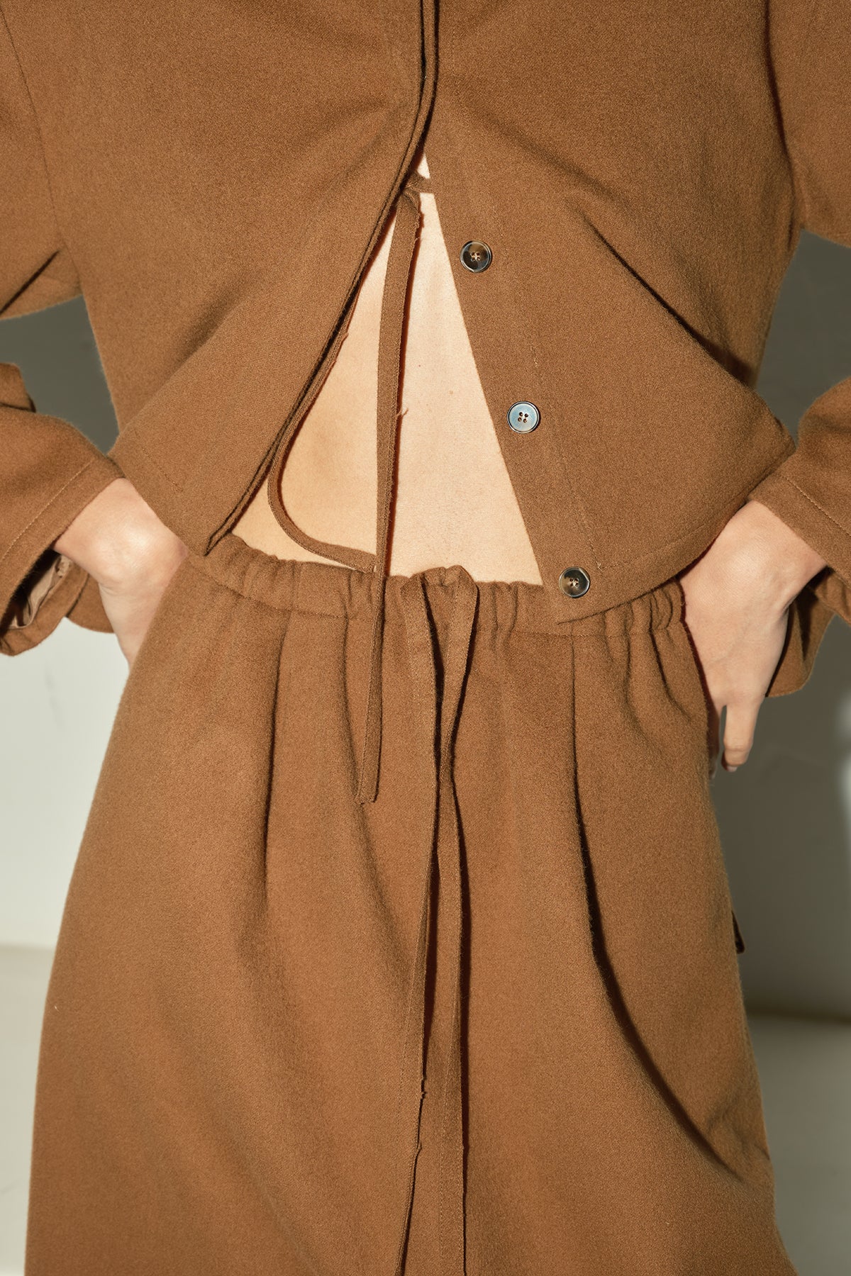 Datura Brushed Wool Pays Top-Jacket - Avellana - Image 5