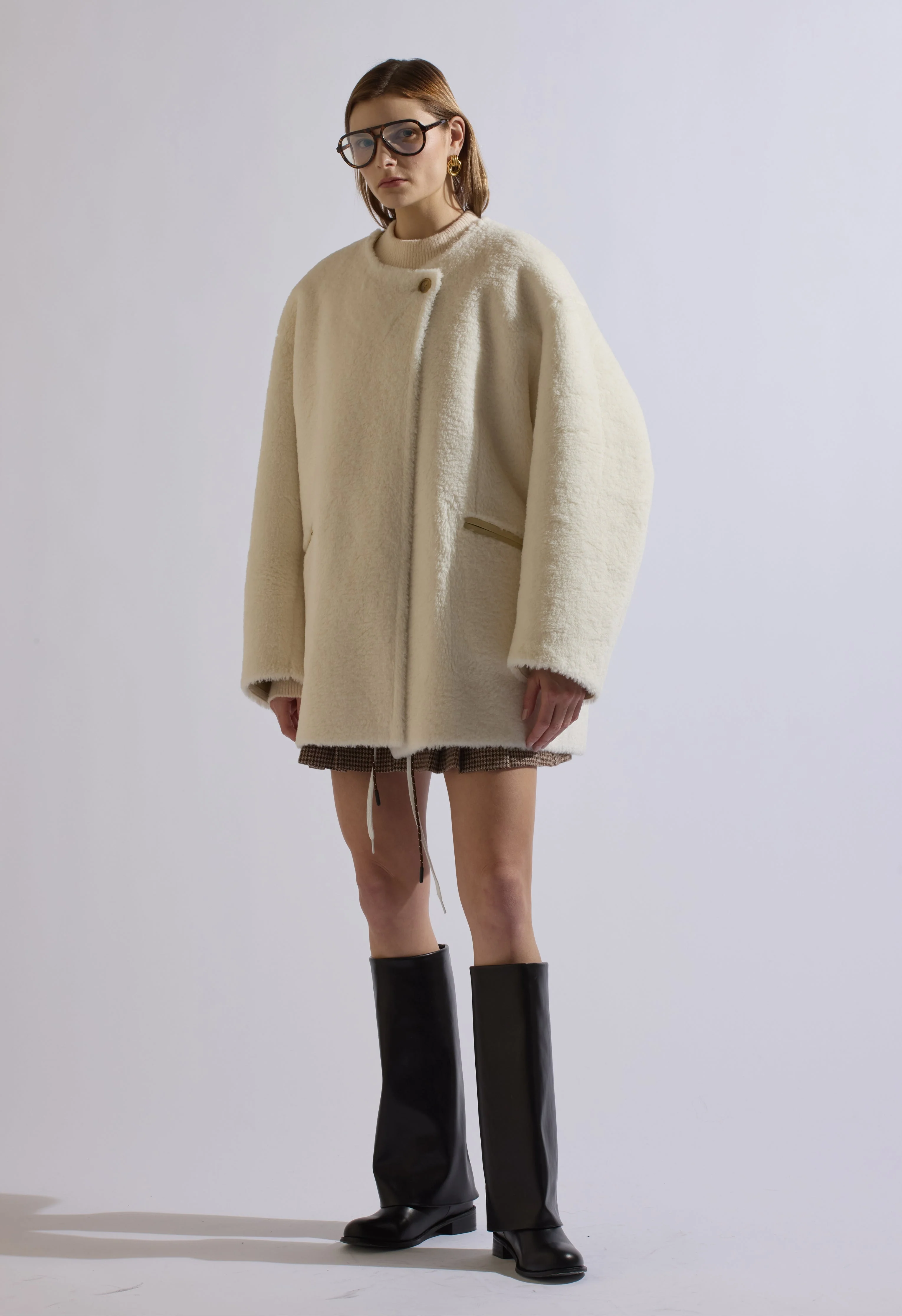The NKC Store Rose Reversible Shearling Jacket - Image 4