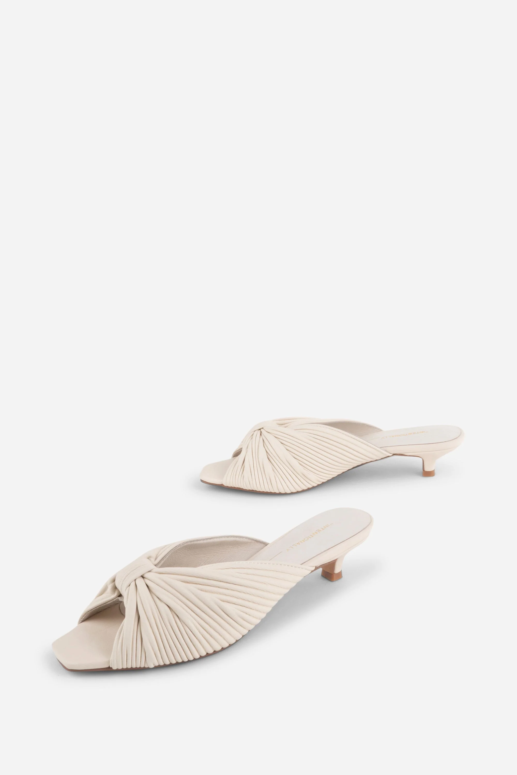 "INTENTIONALLY __________." Curfew Leather Kitten Heel - Cream/Black/Clay - Image 3