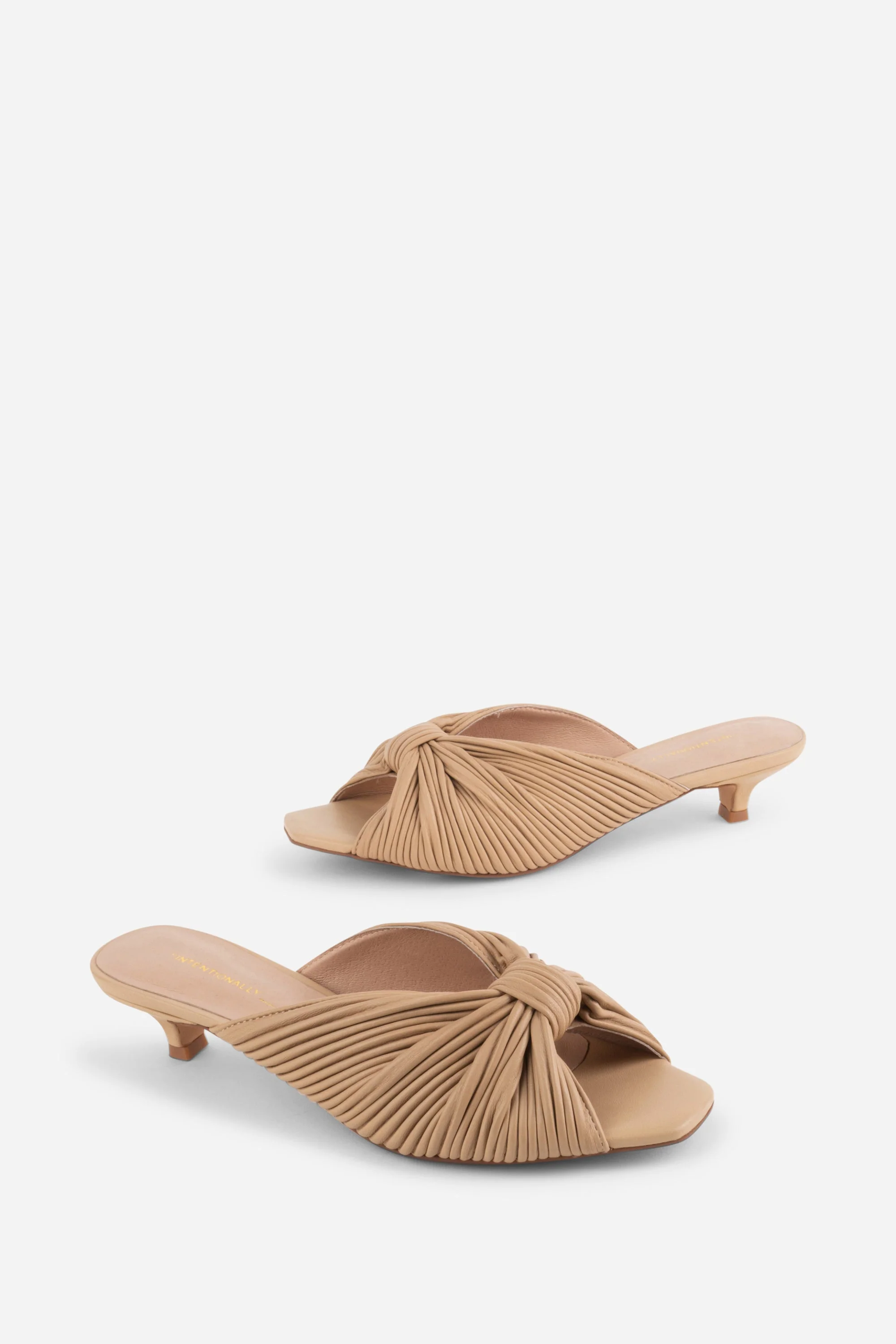"INTENTIONALLY __________." Curfew Leather Kitten Heel - Cream/Black/Clay - Image 6