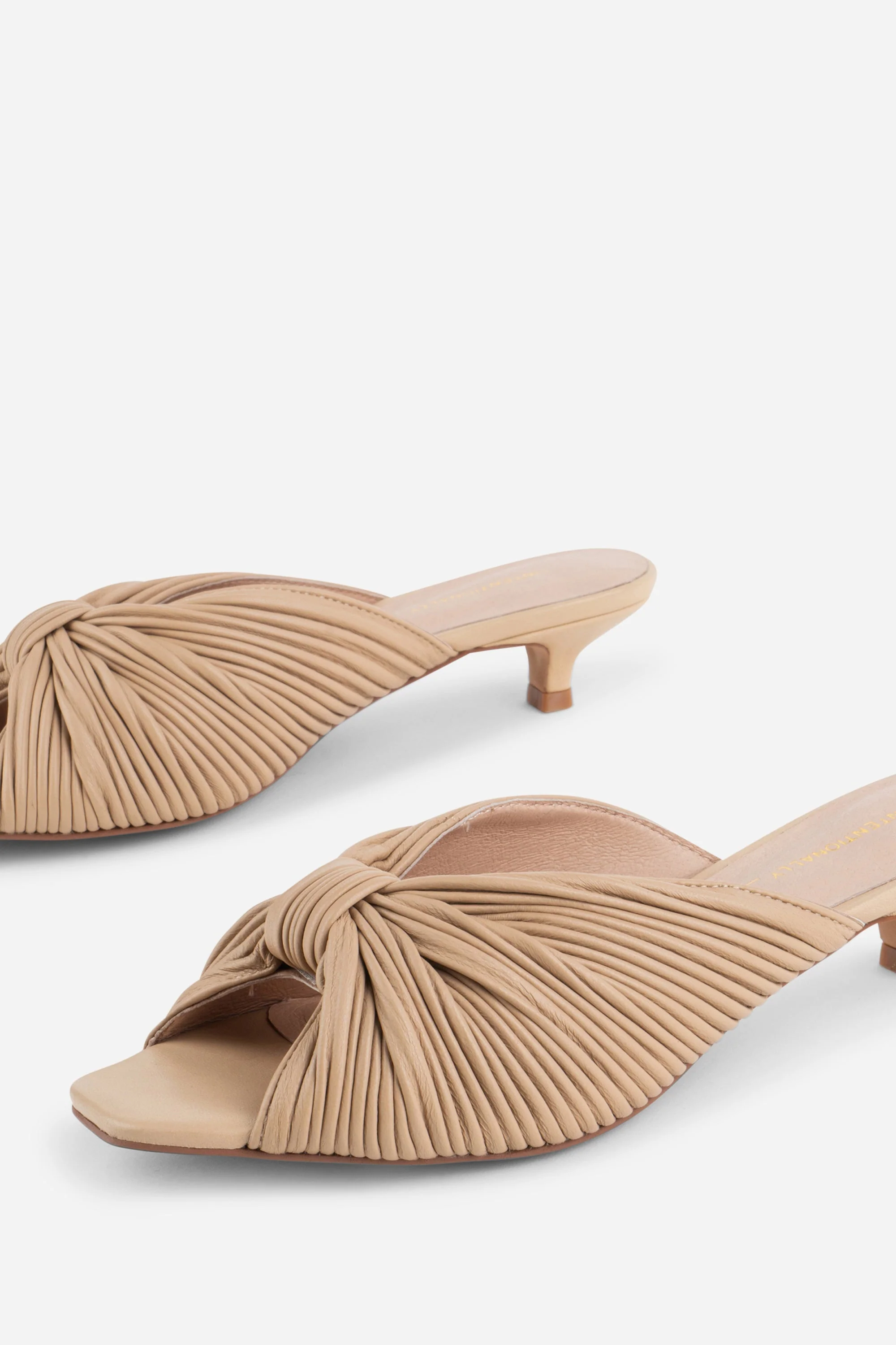 "INTENTIONALLY __________." Curfew Leather Kitten Heel - Cream/Black/Clay - Image 9