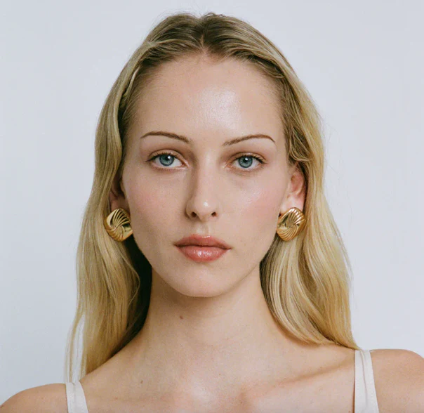 Heaven Mayhem Tabi Earrings - Gold - Image 2