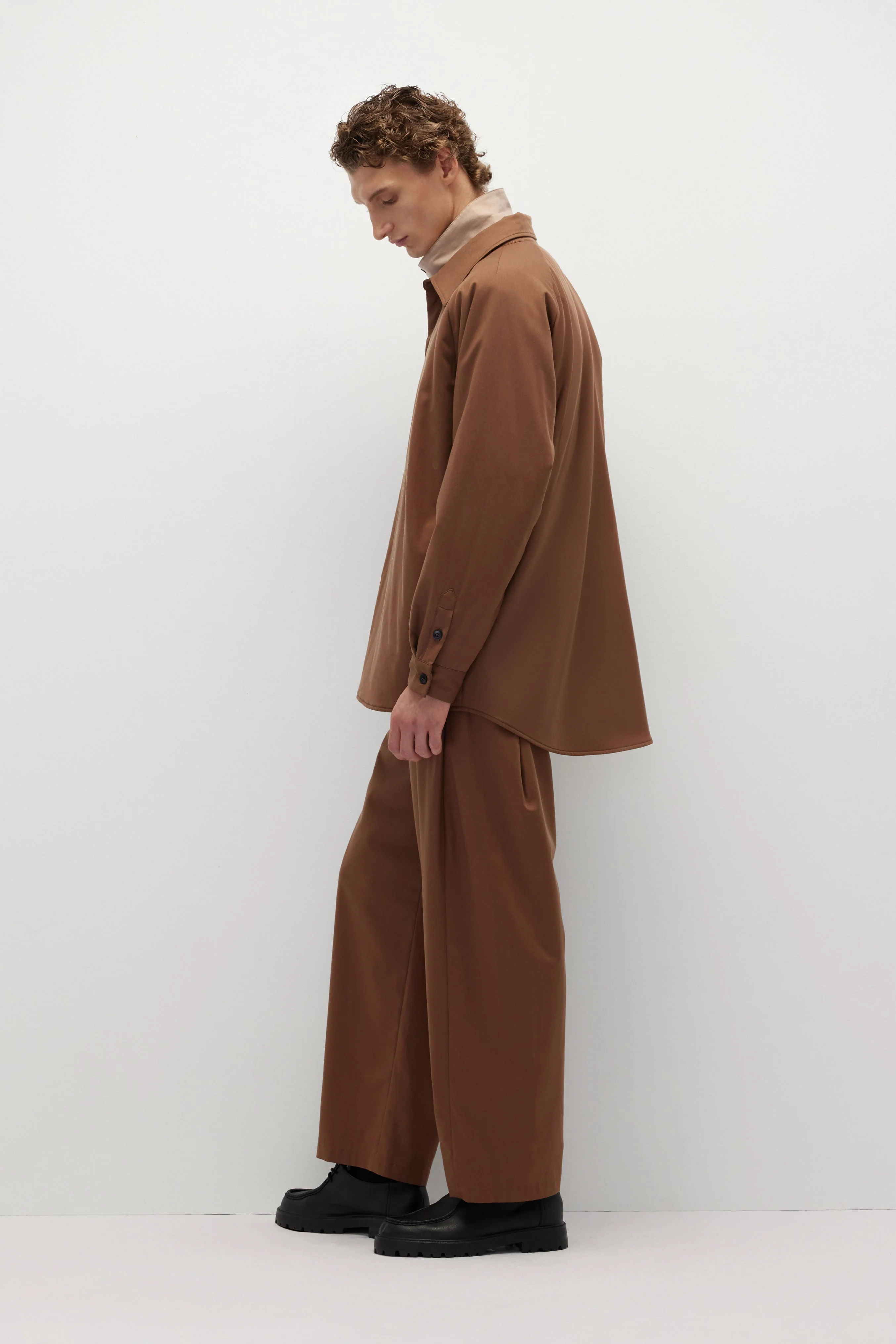 HUNDR. Low-Waist Pleated Slim-Fit Trousers - Image 5