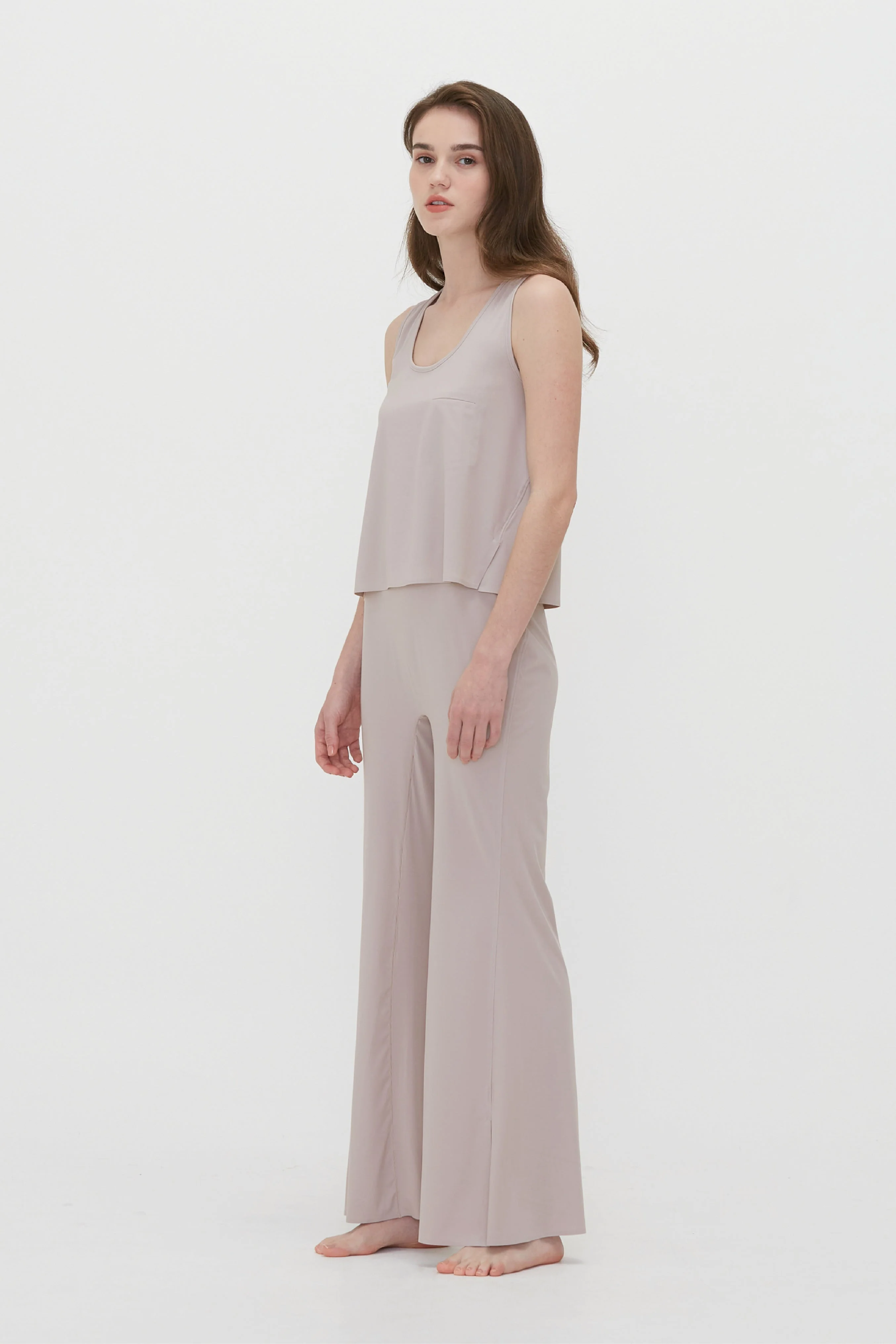 HUNDR. TENCEL™ Modal Relaxed Vest - Image 4