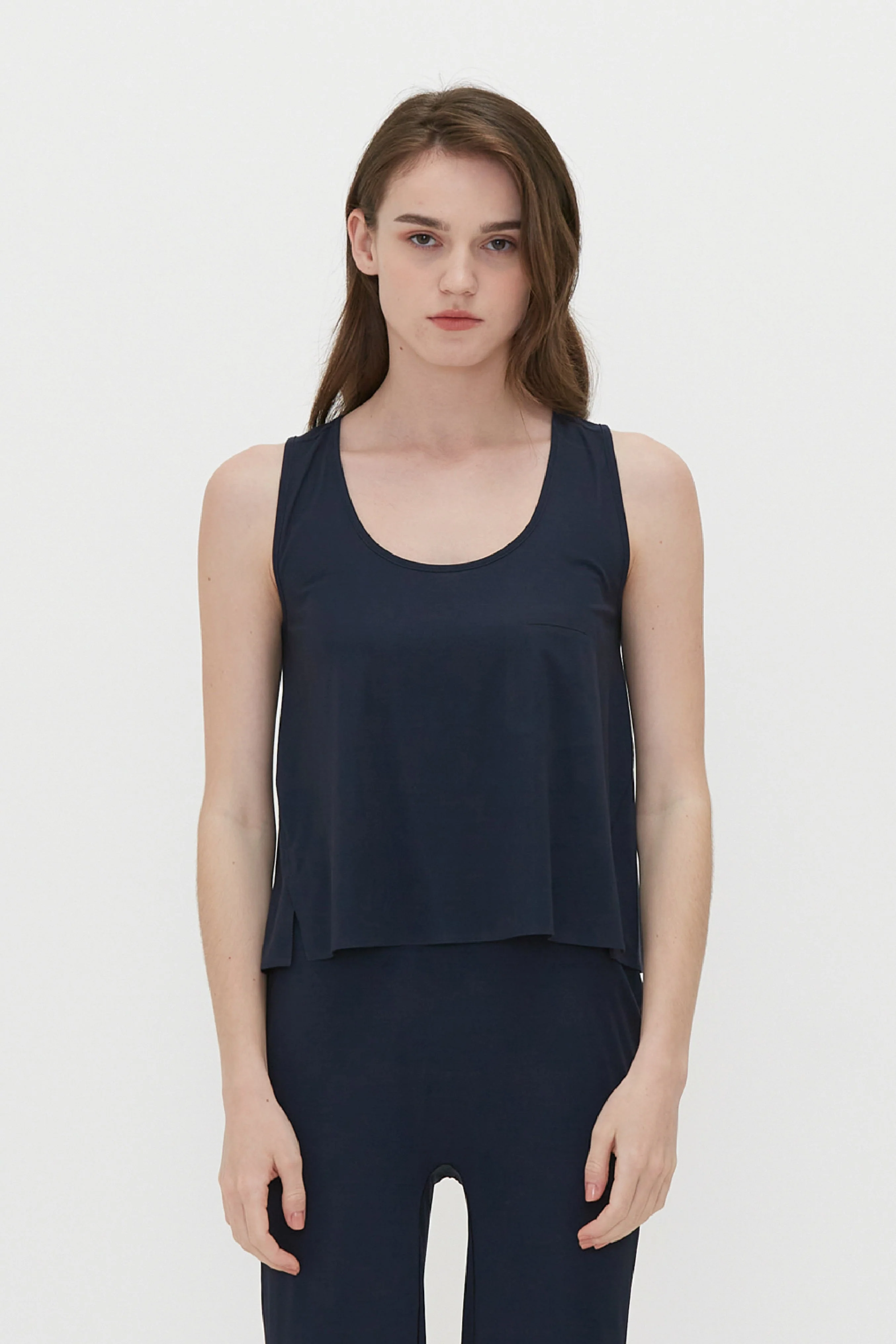 HUNDR. TENCEL™ Modal Relaxed Vest - Image 5