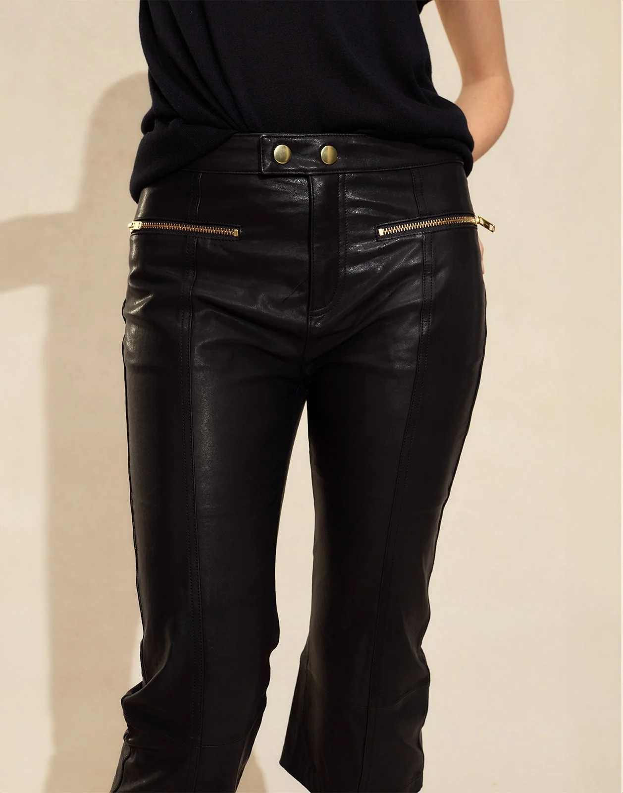 Cynthia Rowley Downtown Leather Capris - Black - Image 8