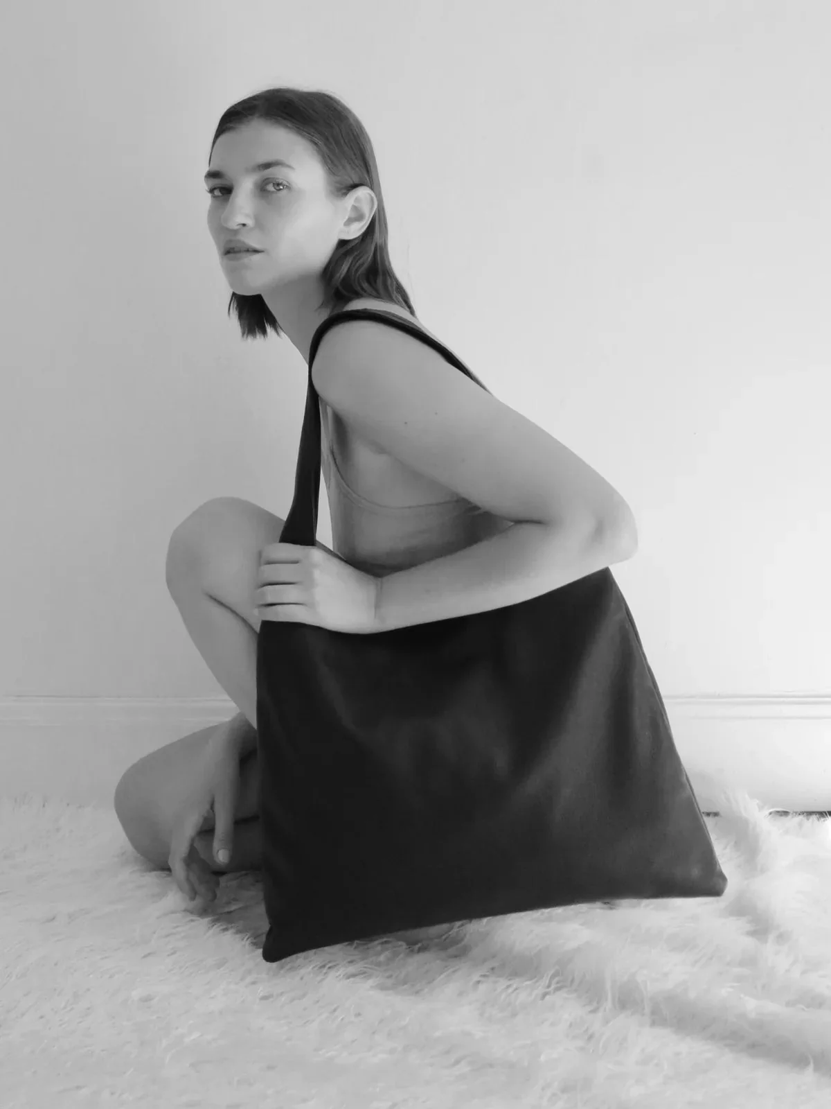 ARE Studio Stella - Black - Image 2