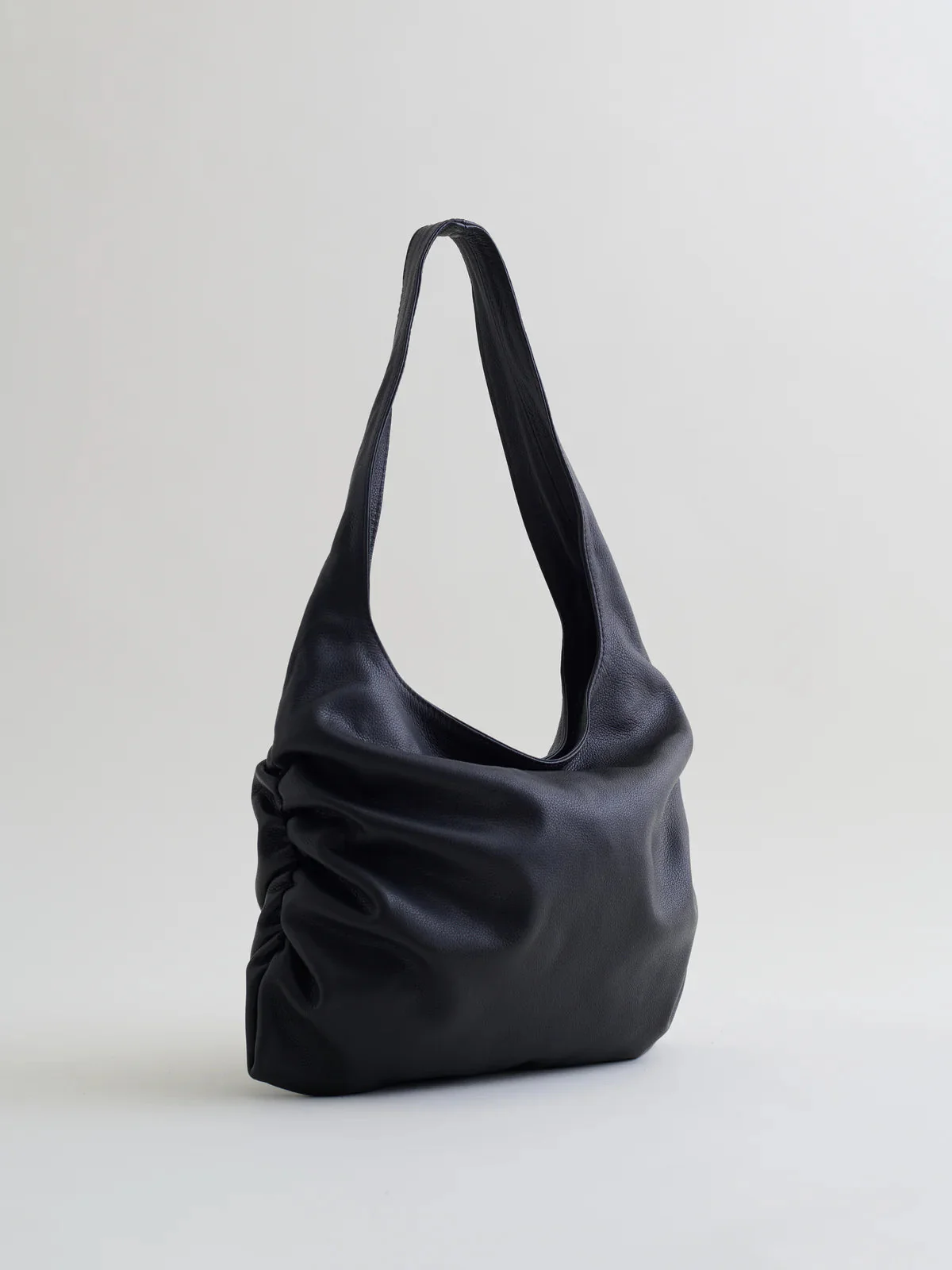 ARE Studio Stella - Black - Image 3